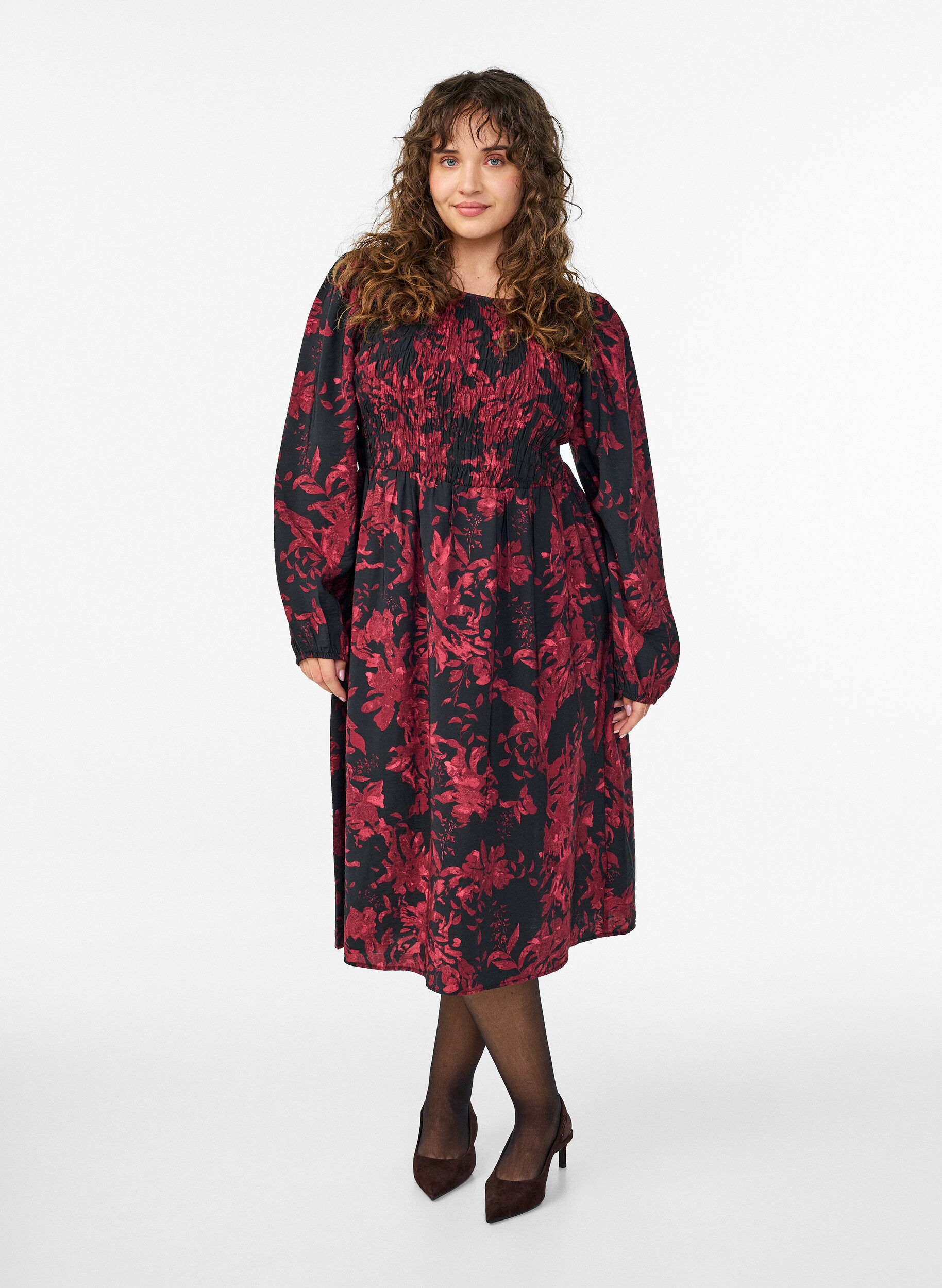 Floral dress with a smocked top, Black, Model