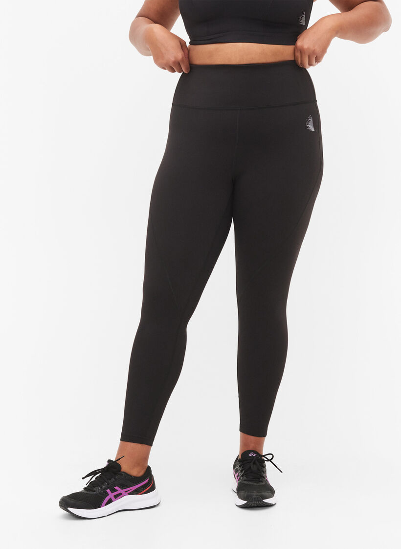 CORE, V-SHAPE DEFINE TIGHTS - Cropped training tights with v-shape back, Black, Model image number 0