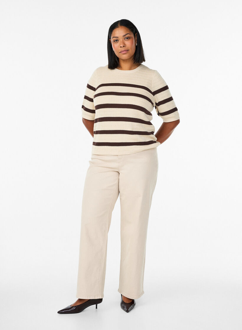 Knitted blouse with stripes and short sleeves, Vanilla, Model