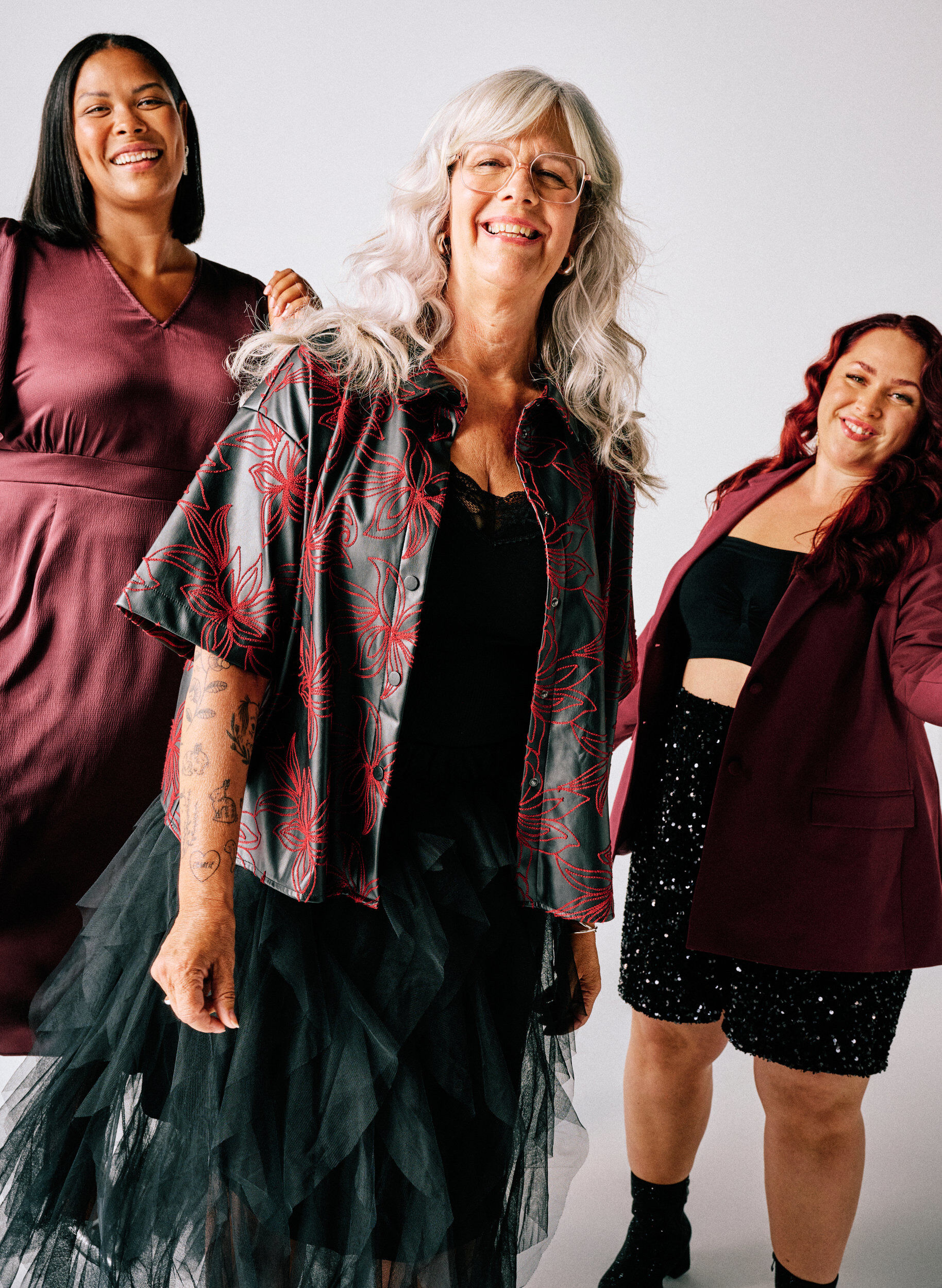 Zizzifashion Short faux leather shirt with contrast embroidery, Black, Image image number 0