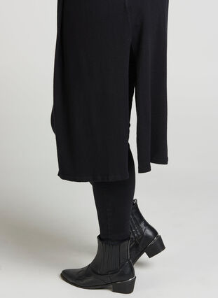 Long knitted cardigan made from a viscose mix, Black, Model image number 1