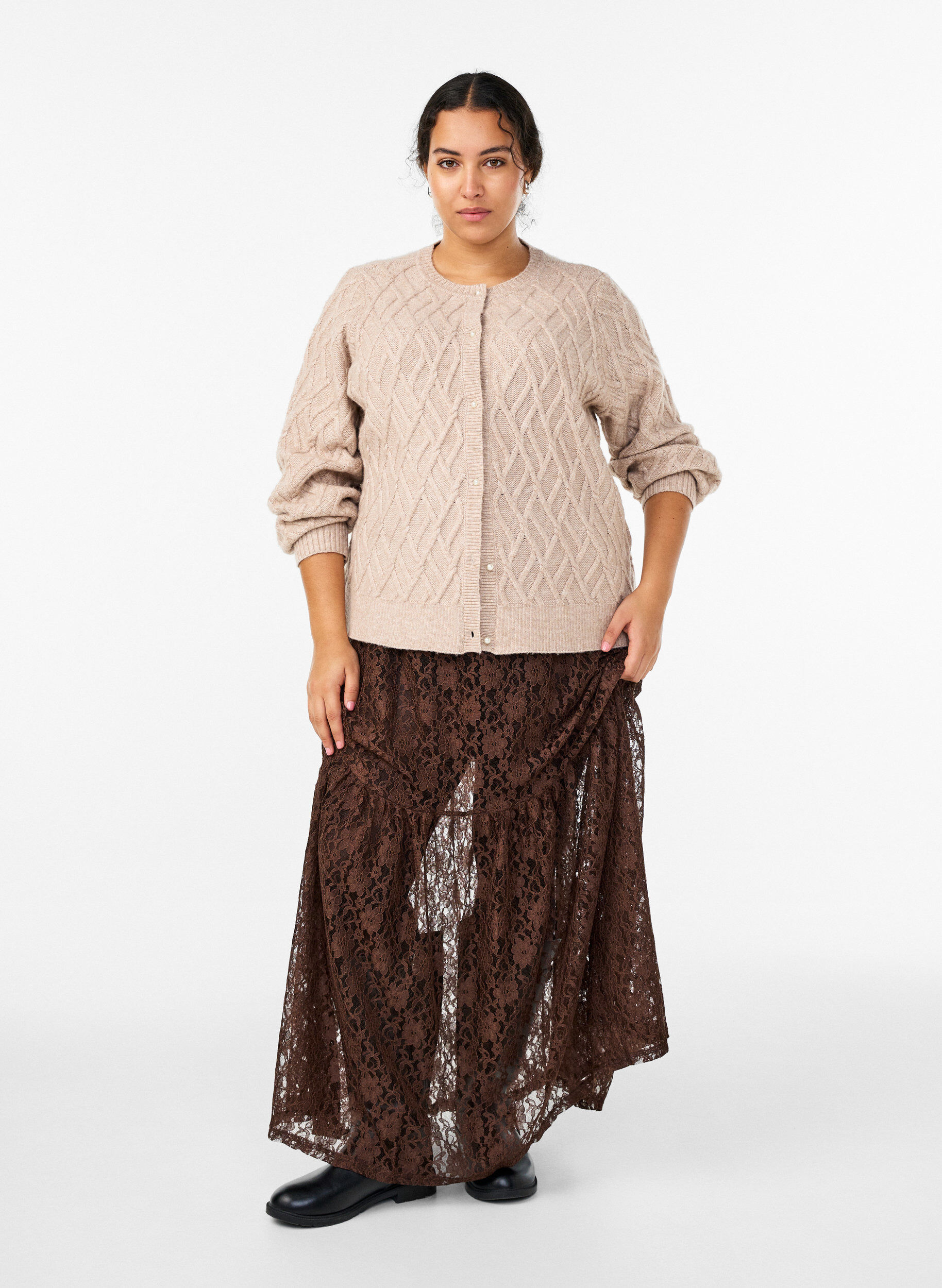 Maxi lace skirt, Brown, Model