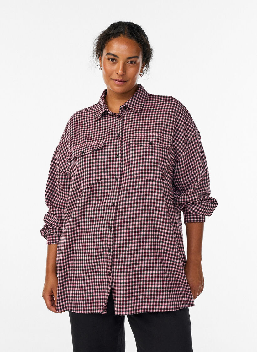 Long checked shirt with chest pockets, Red, Model image number 0