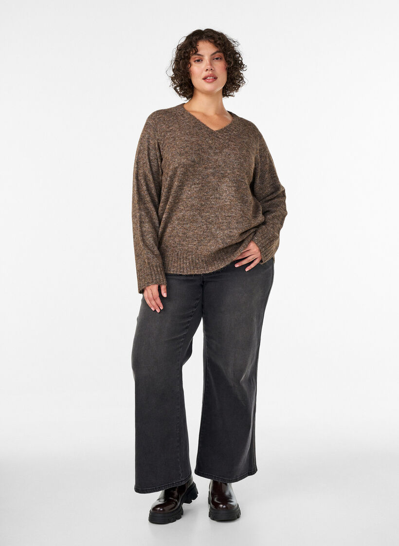 V-neck jumper, Brown, Model image number 1