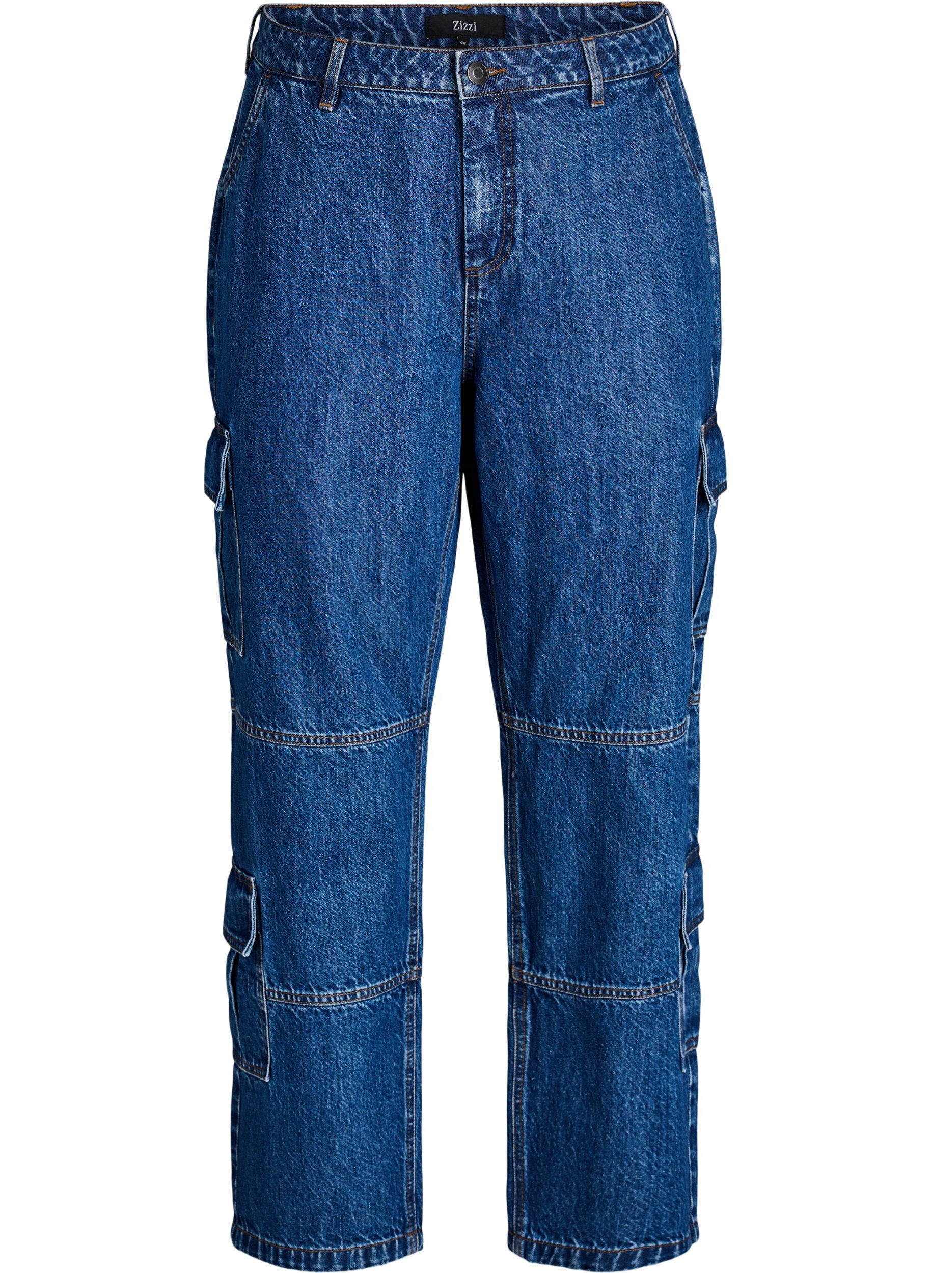 High-waisted cargo jeans