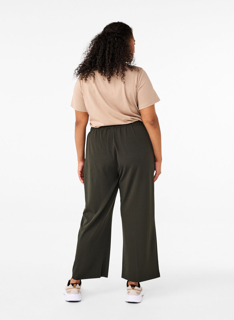 Loose trousers with pockets, Green, Model image number 1