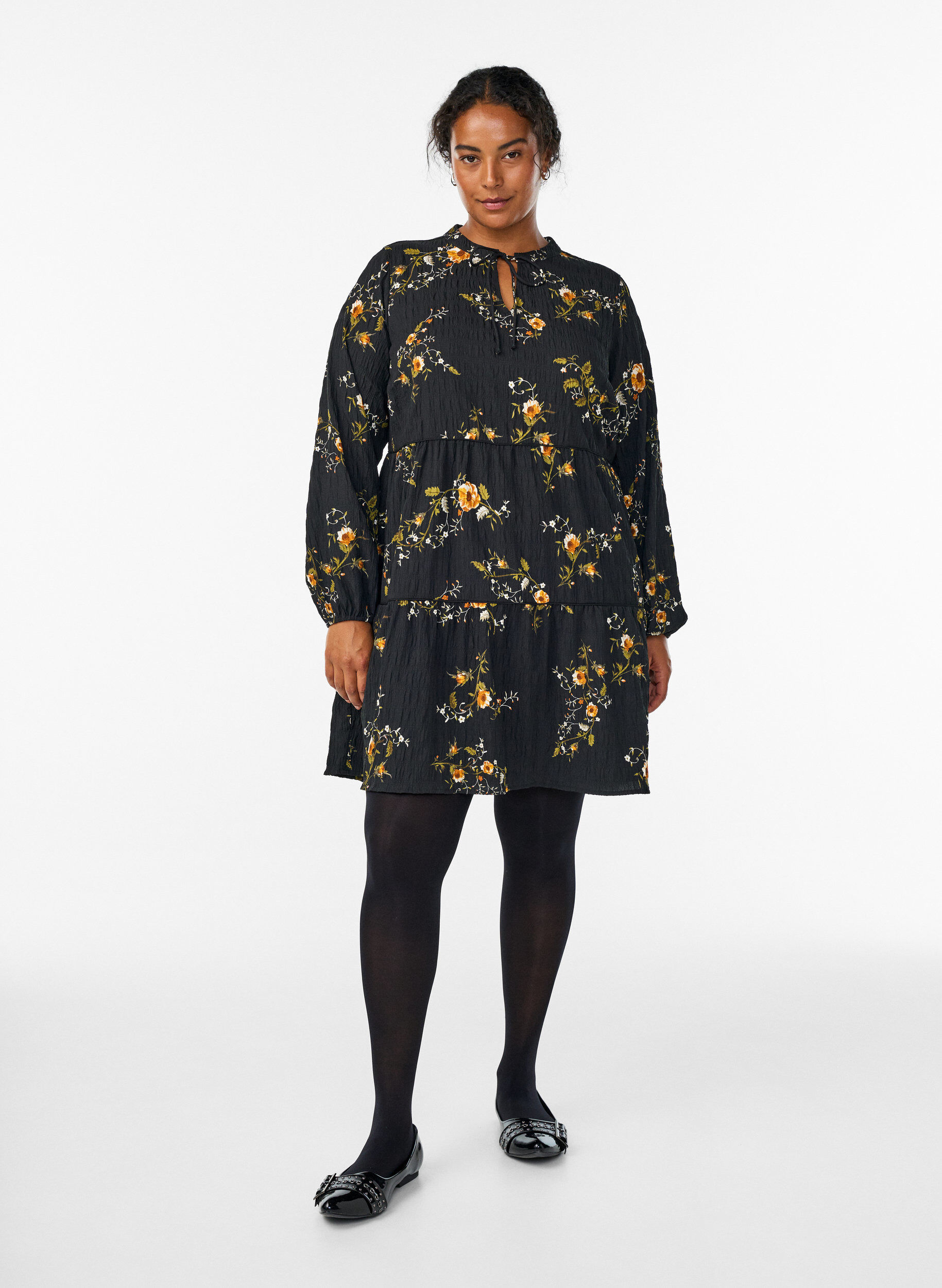 ZizzifashionFloral print dress with tie fastening, Black, Model image number 1