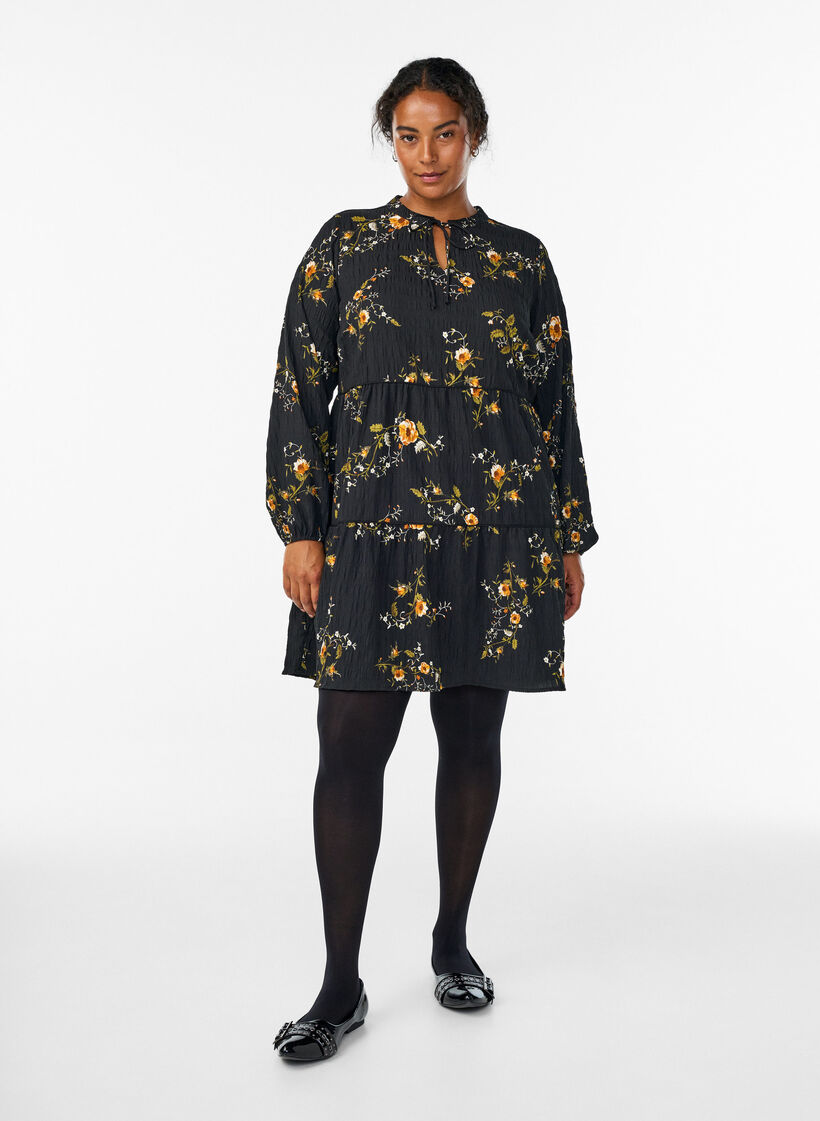 Floral print dress with tie fastening, Black, Model image number 1