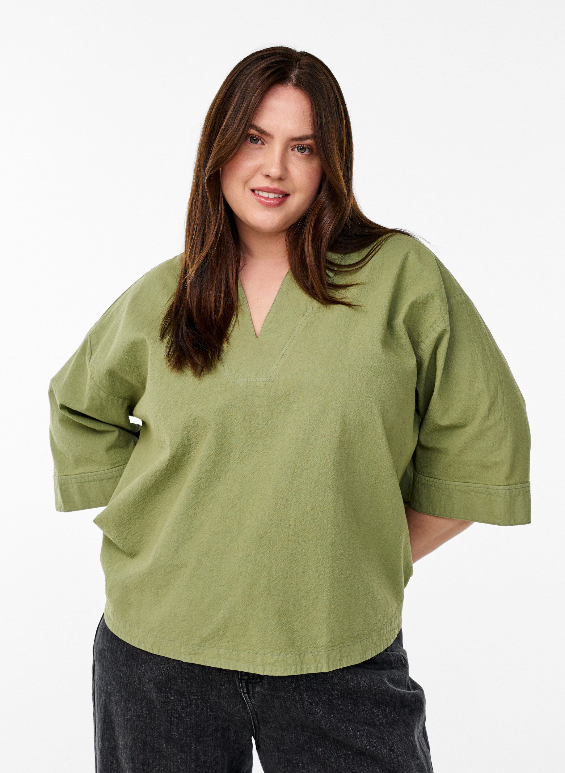 Loose blouse with collar and 1/2 sleeves, Green, Model