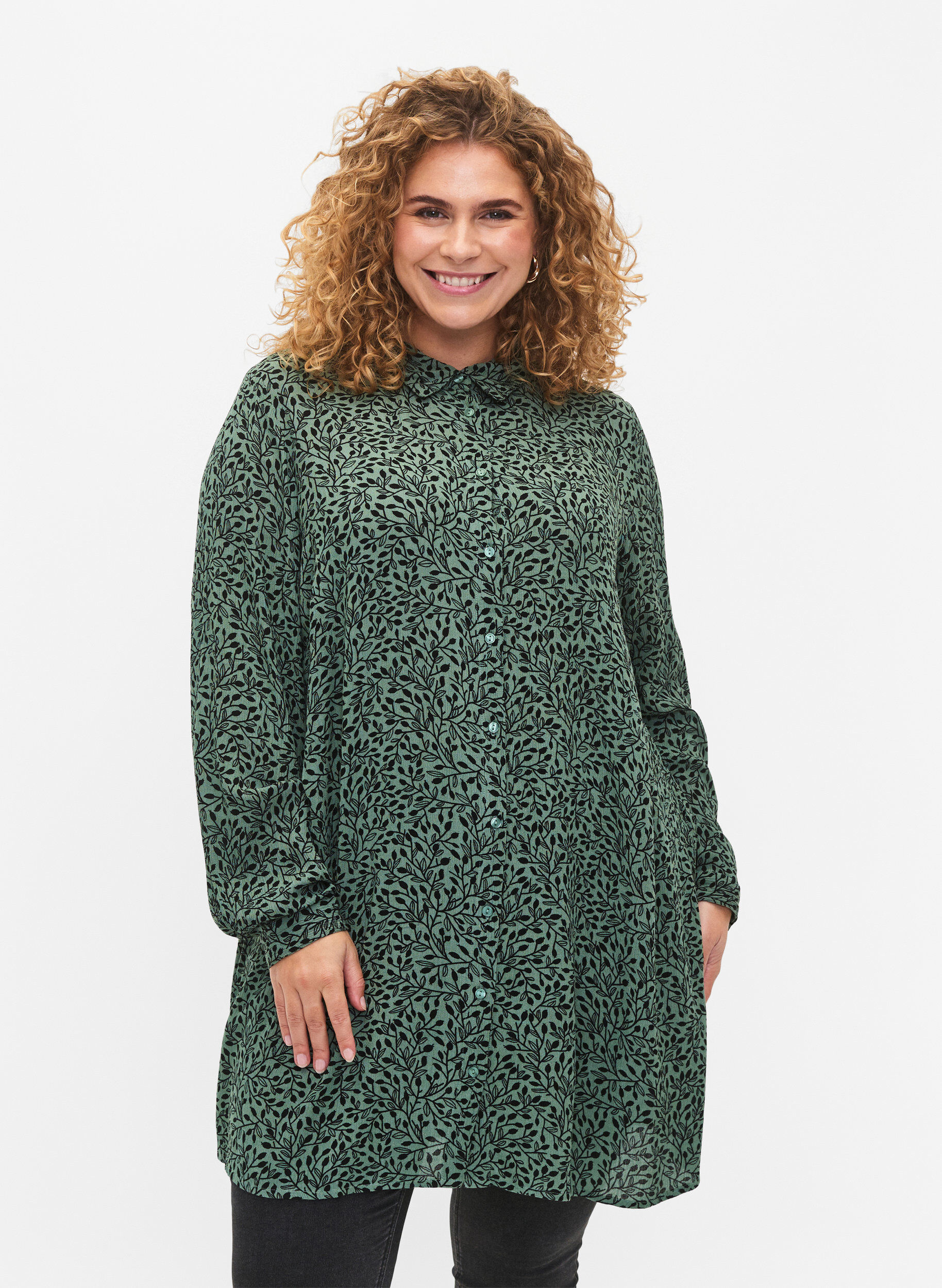 Zizzifashion Long viscose shirt with print, Green AOP, Model image number 0