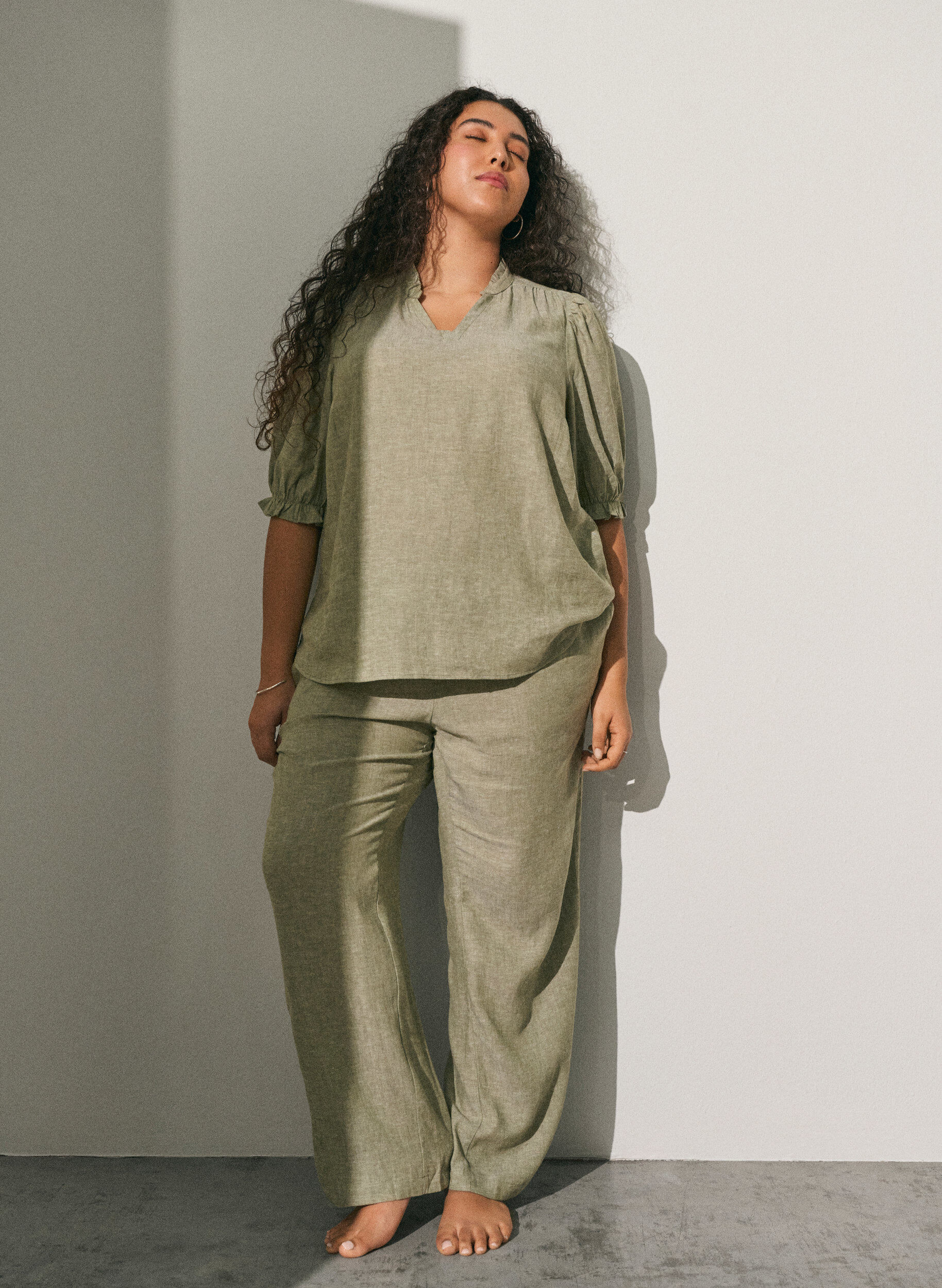 Zizzifashion Loose trousers in linen and viscose, Green, Image image number 0