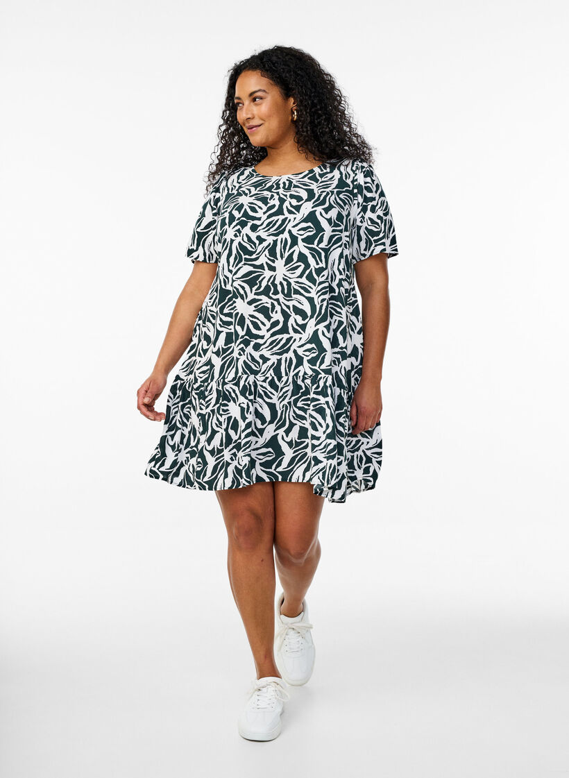 FLASH - Dress in viscose with cutline, Green, Model image number 1