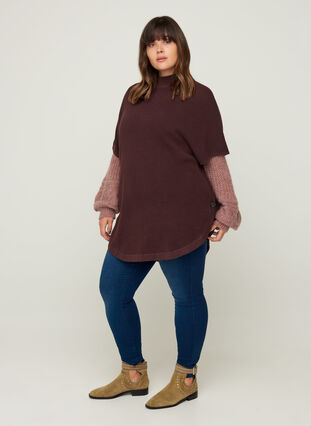 Short-sleeved knitted poncho with a high neck, Fudge, Model image number 3