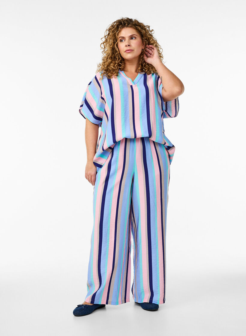 Loose viscose trousers with stripes, Blue, Model image number 0