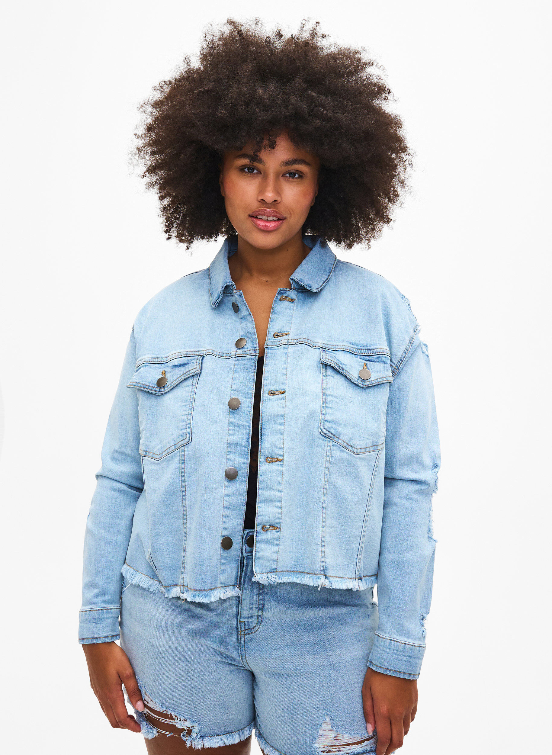 Zizzifashion Short denim jacket with distressing details, Light Blue Denim, Model image number 0
