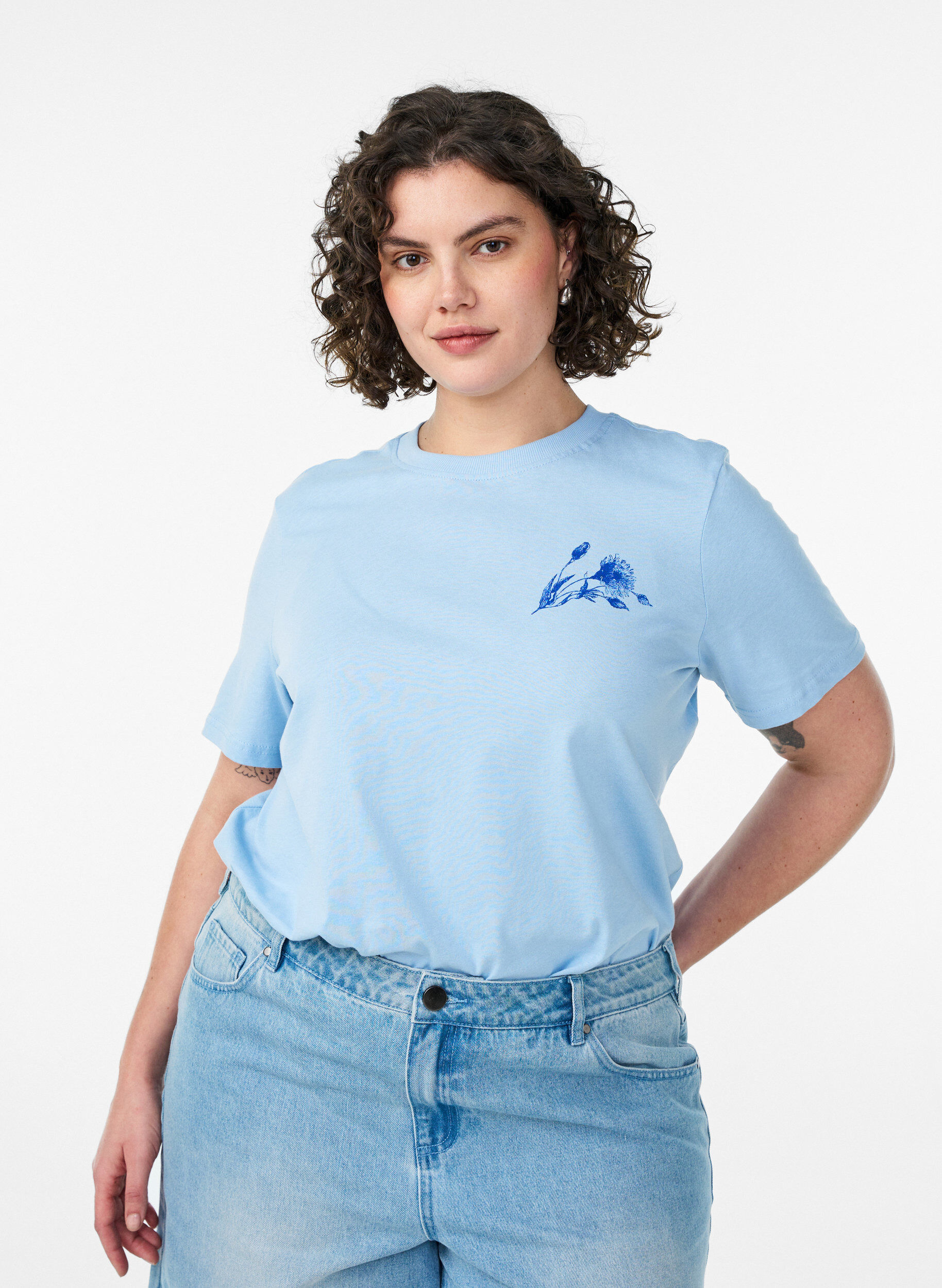 Cotton T-shirt with print, Light Blue, Model