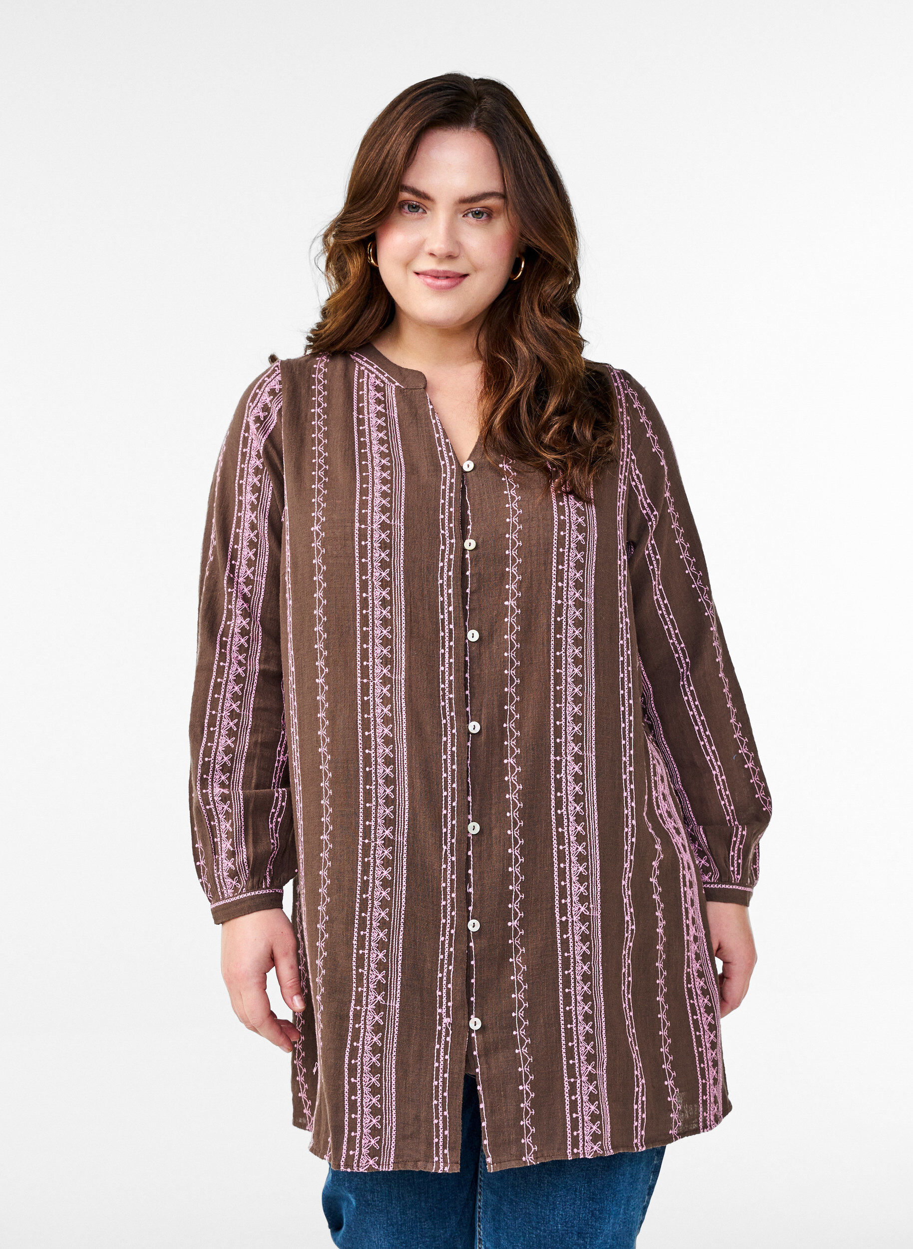 Tunic with embroidered pattern, Brown, Model
