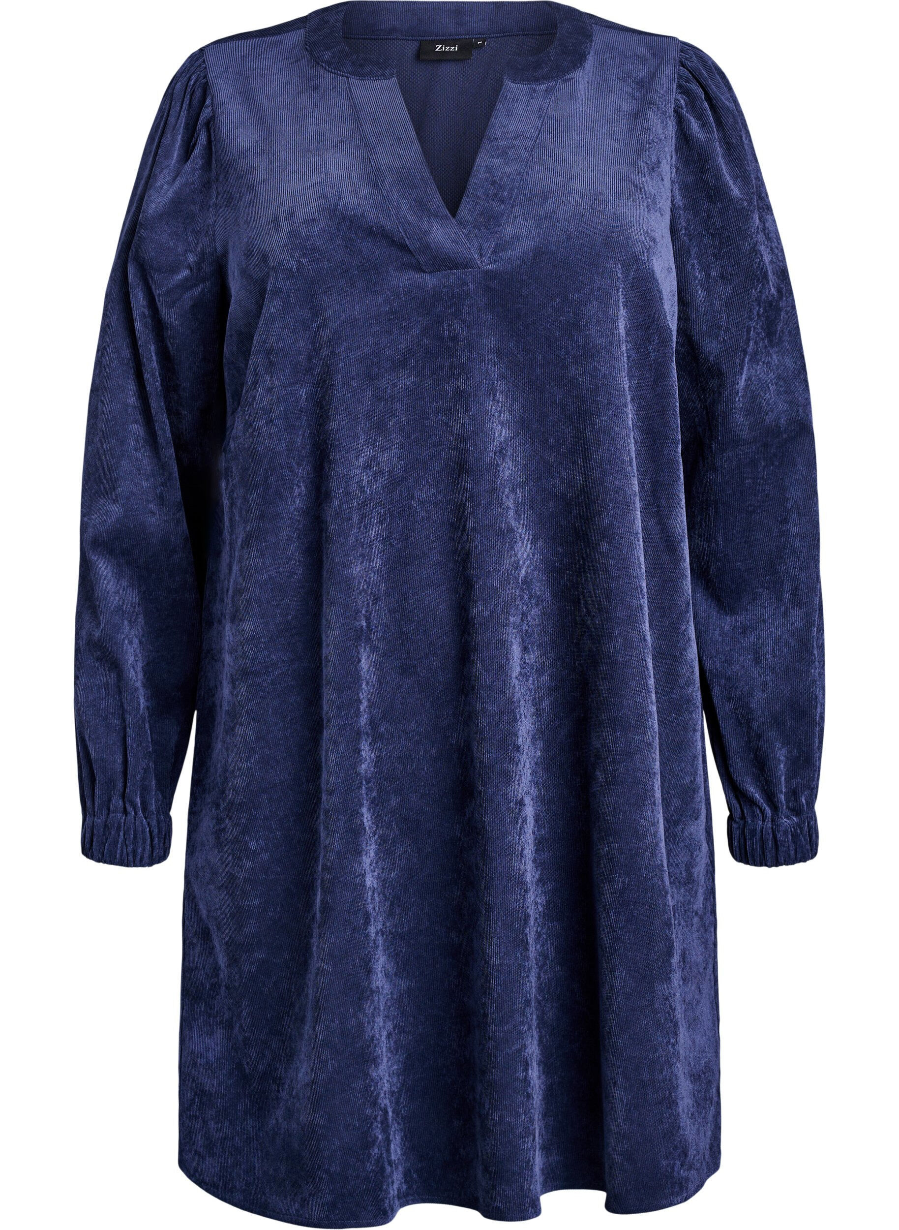 Short velvet dress with long sleeves