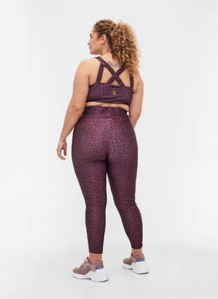 Cropped gym legging with leopard print, Deca Leo, Model image number 1