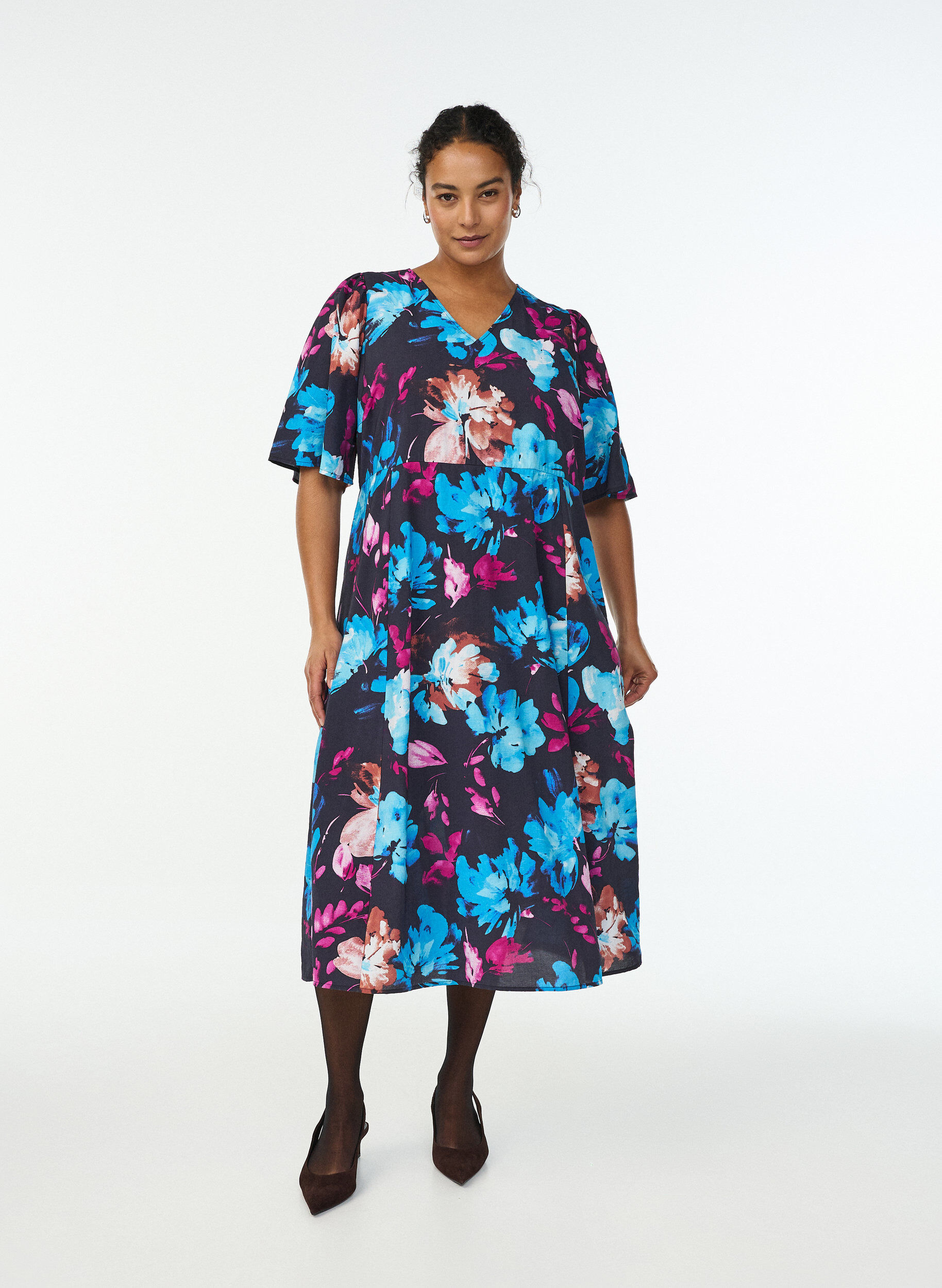 Zizzifashion Midi dress with floral print and empire line, Black, Model image number 0