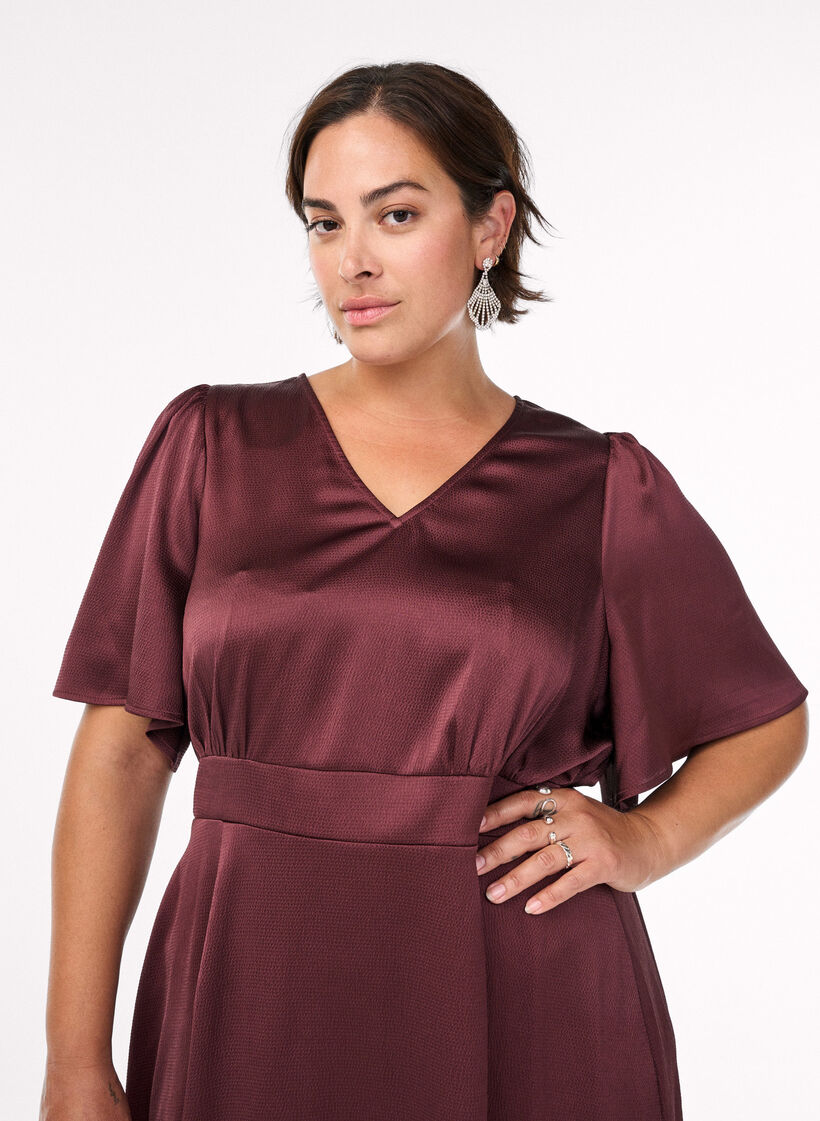 Empire party dress in midi length, Dark Bordeaux, Model image number 2