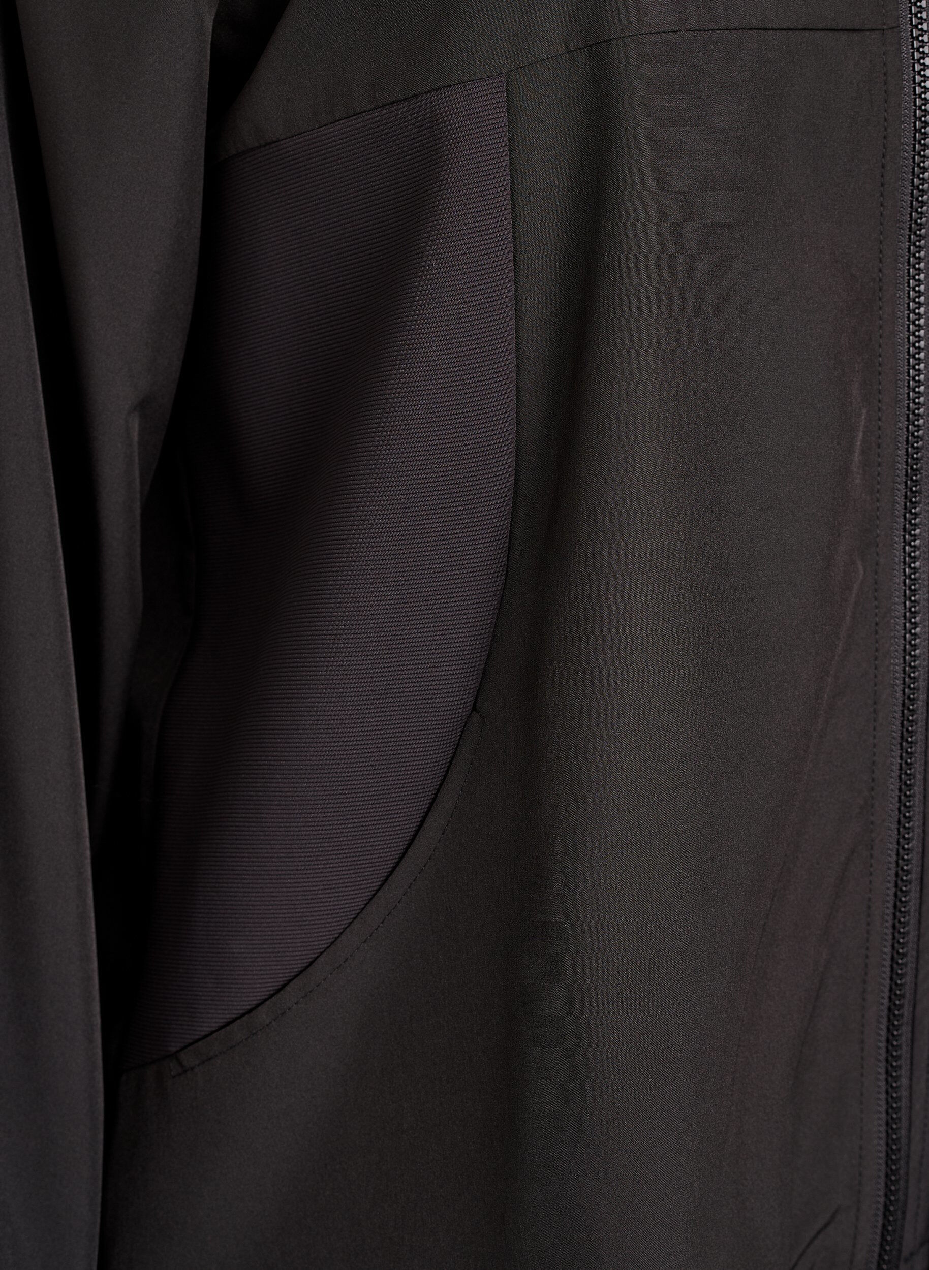 Zizzifashion Sporty lightweight jacket with a high neck and pockets, Black, Packshot image number 3