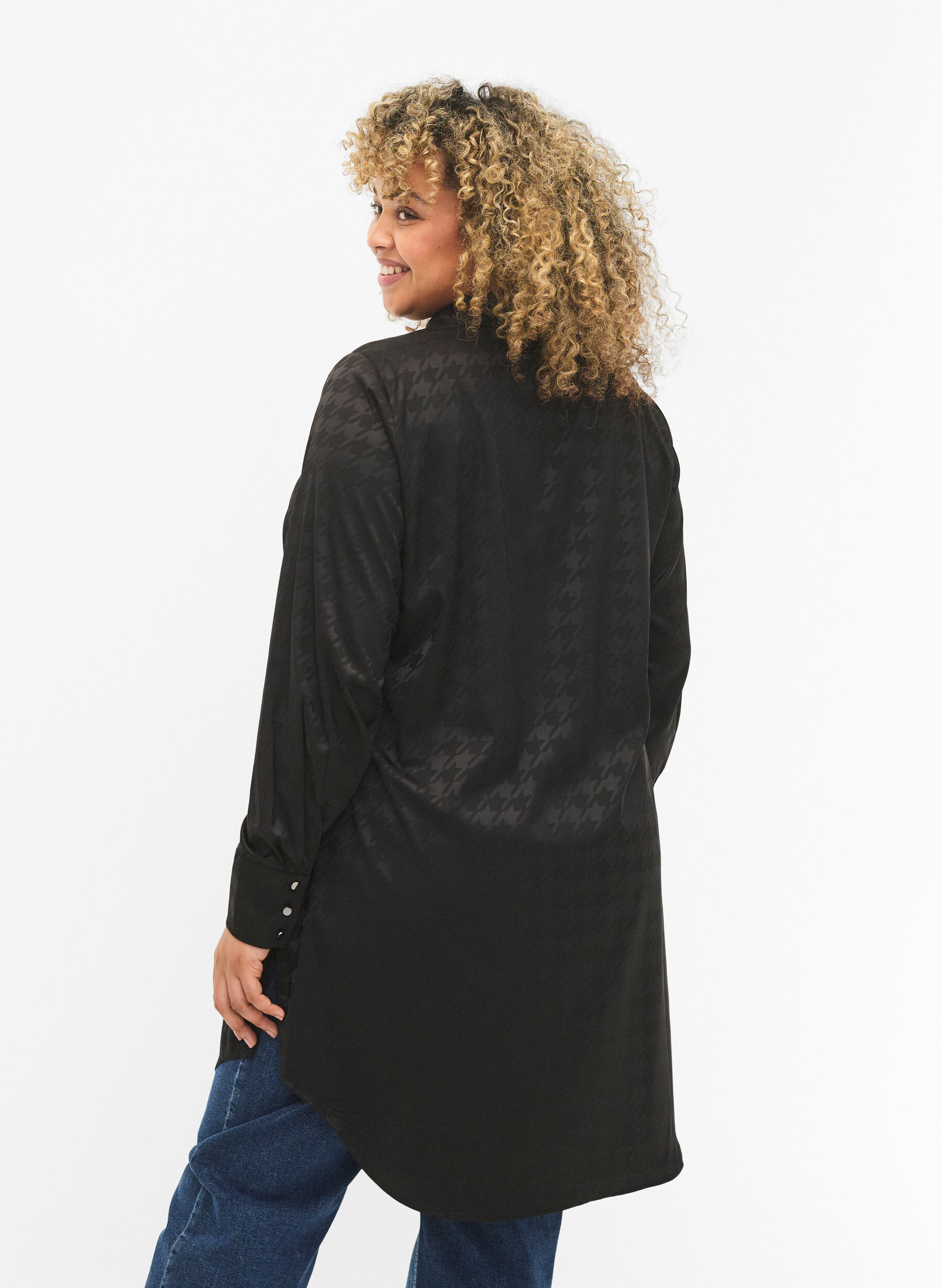Zizzifashion Long shirt with houndstooth pattern, Black, Model image number 1