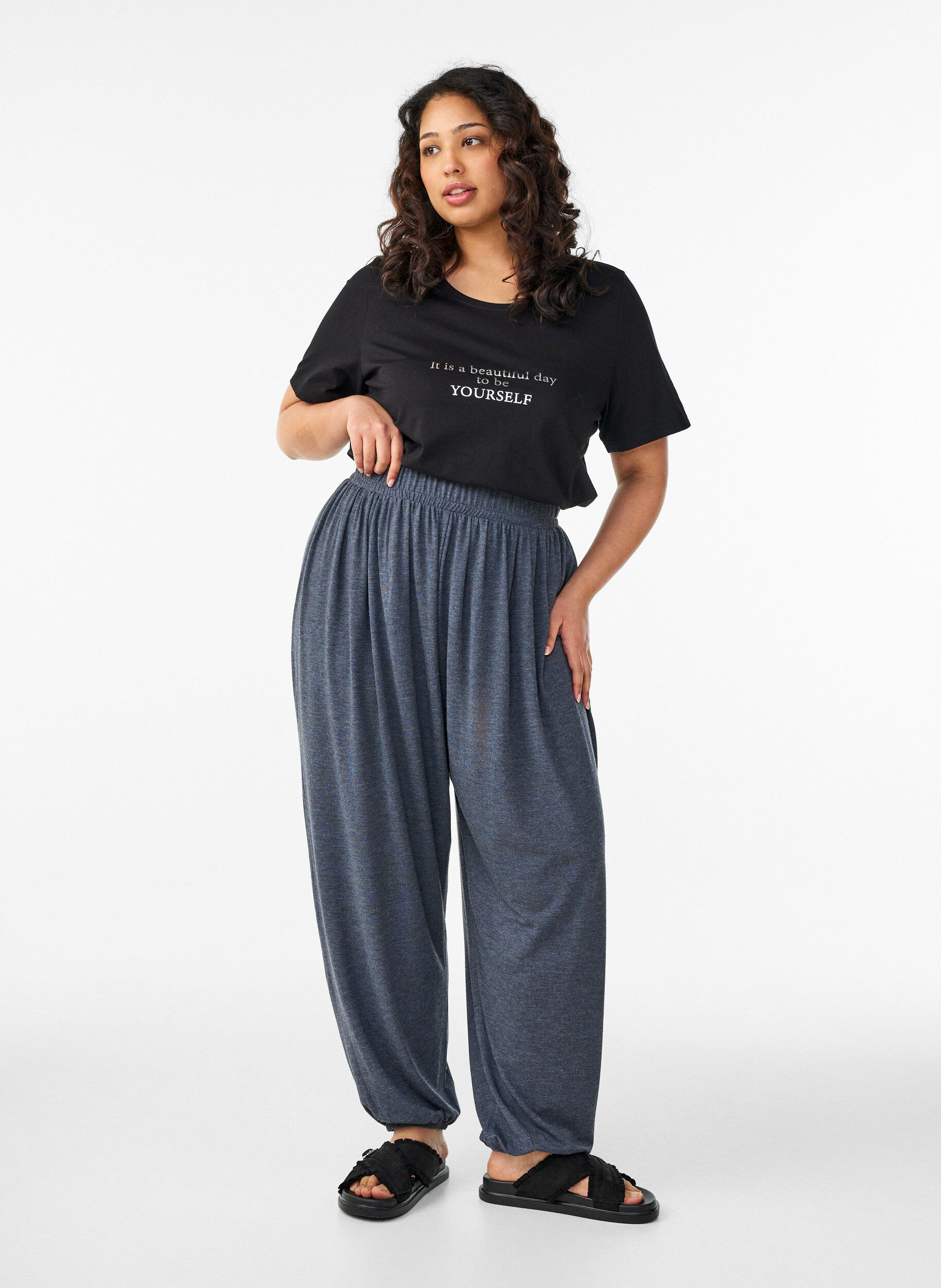 ZizzifashionT-shirt with motif, Black, Model image number 1