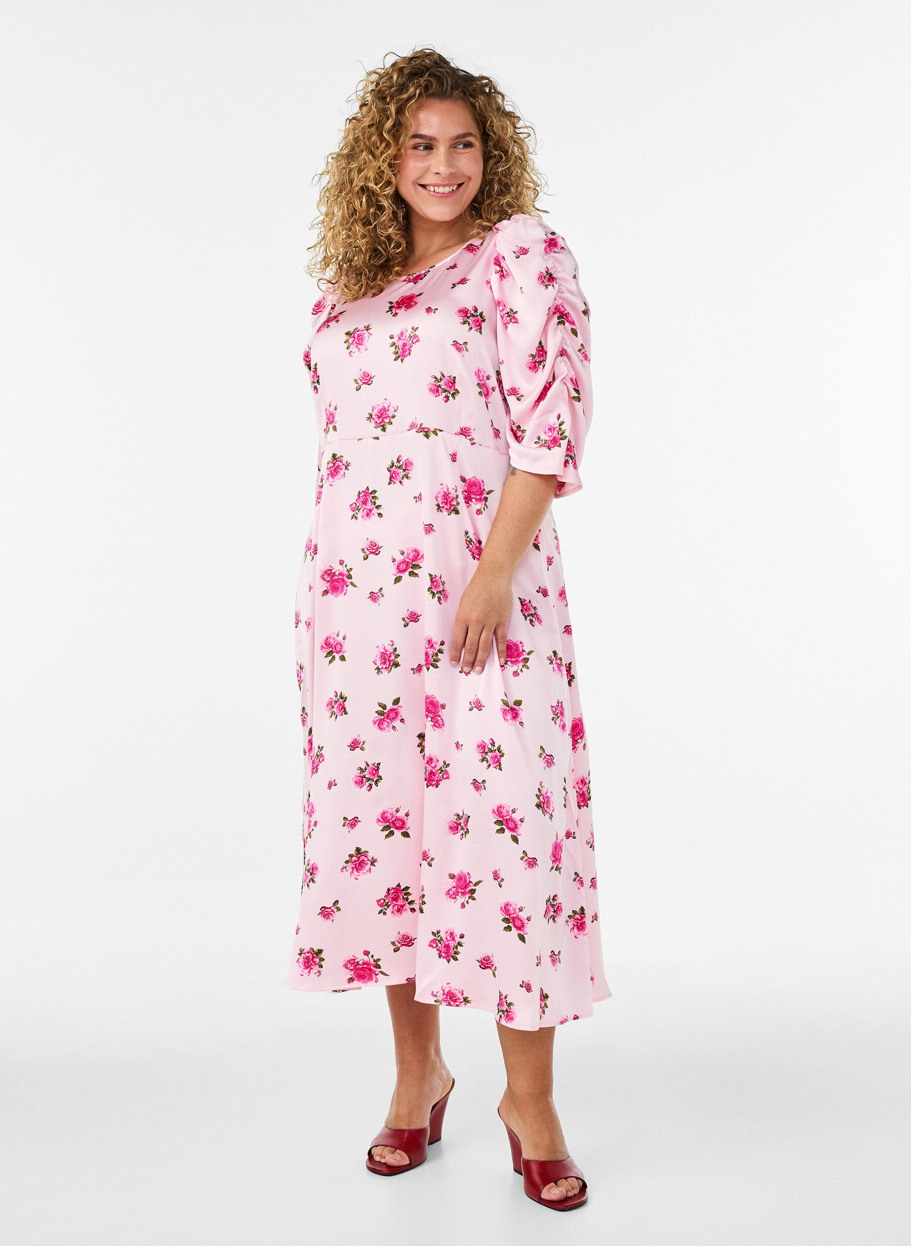 Zizzifashion Floral midi dress with puff sleeves, Pink, Model image number 0