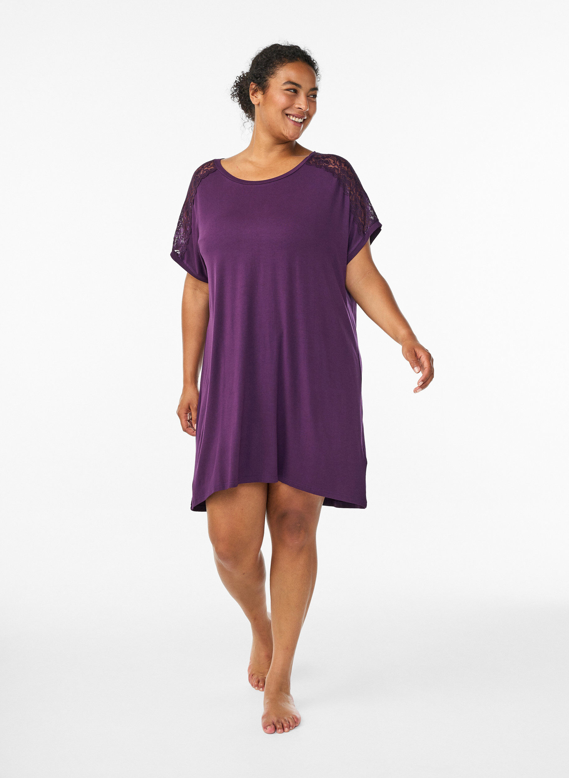 Zizzifashion Viscose nightgown with lace details, Purple, Model image number 1