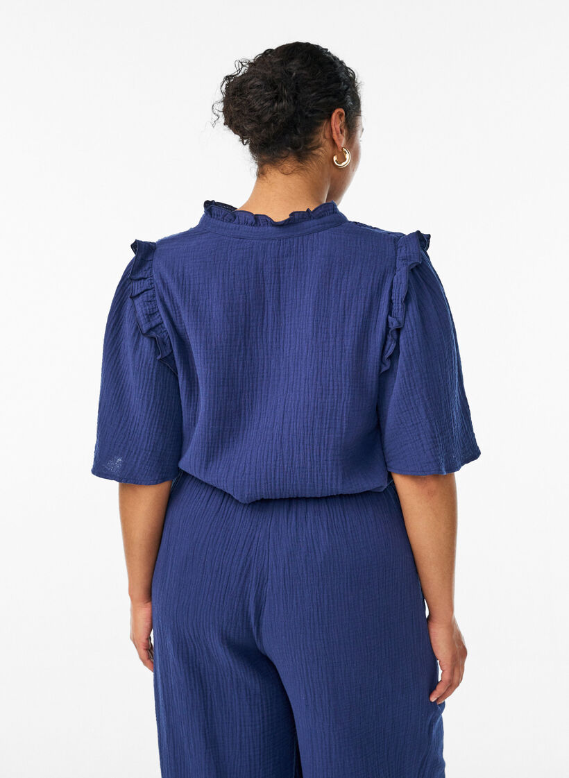 Blouse in cotton muslin with broderie anglaise and 1/2 sleeves, Blue, Model image number 2