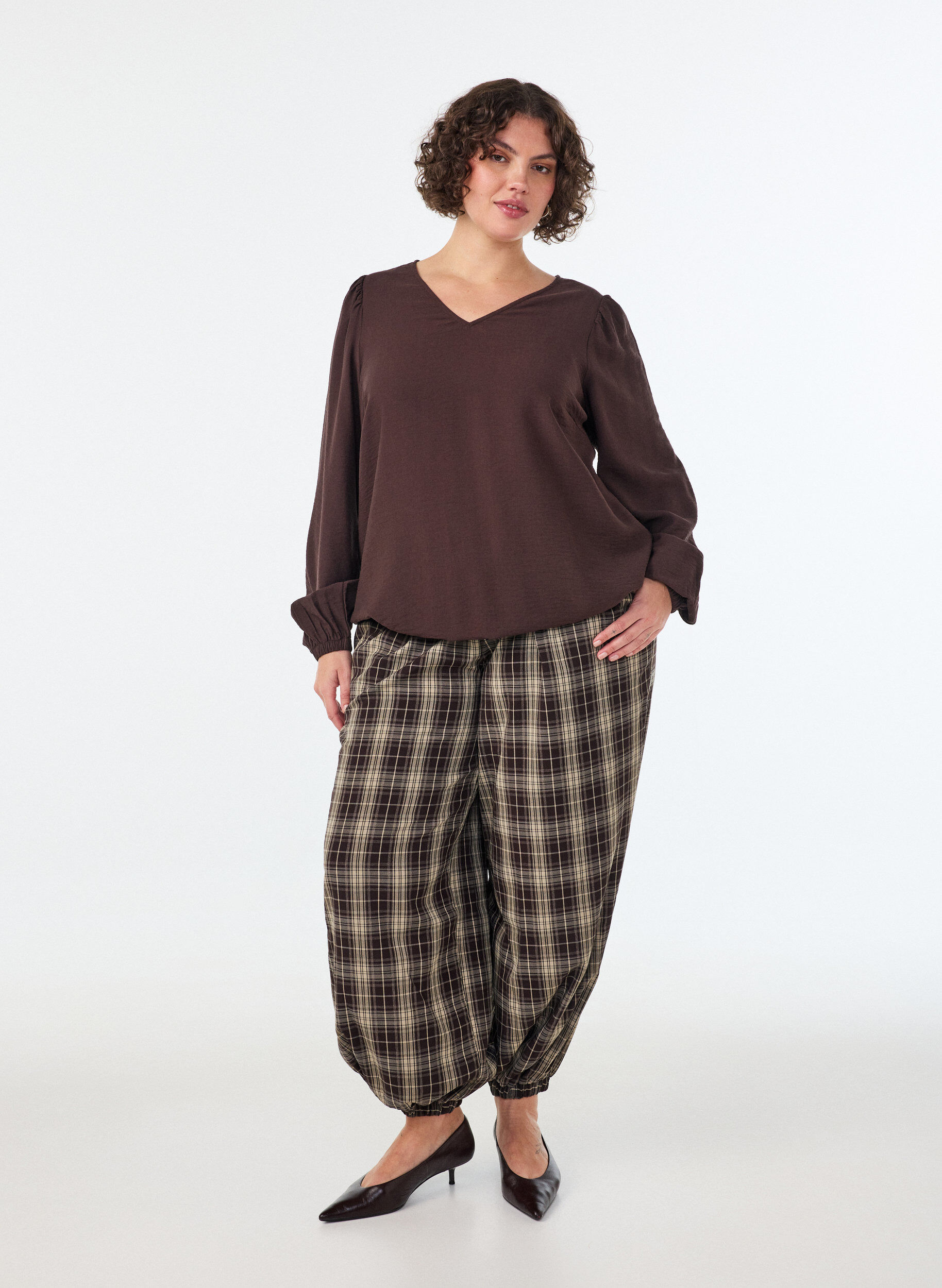 ZizzifashionViscose blouse with V-neck and balloon silhouette, Brown, Model image number 1