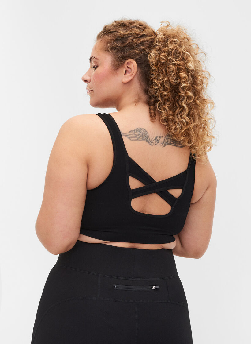 Plain crossback sports bra, Black, Model image number 1