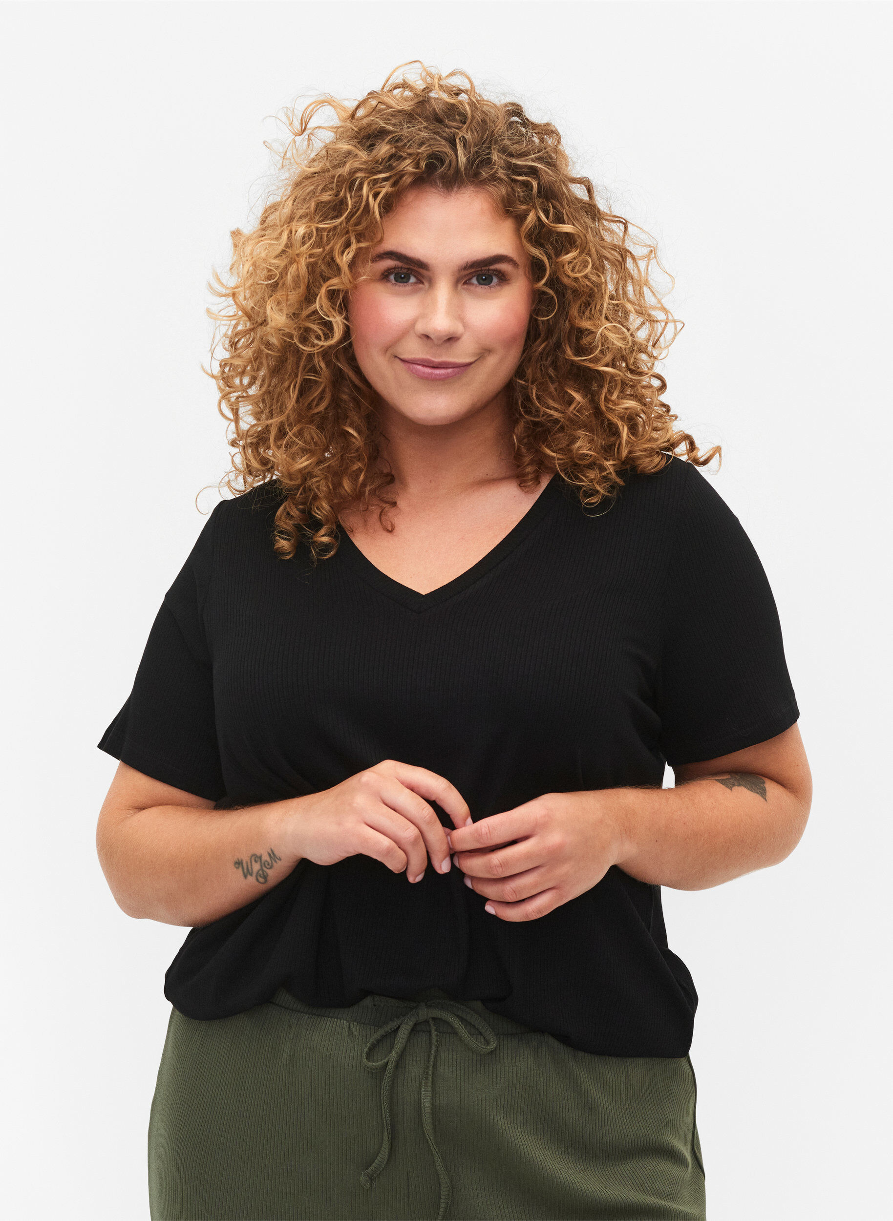 Zizzifashion Ribbed T-shirt with LENZING&trade; ECOVERO&trade; Viscose, Black, Model image number 0