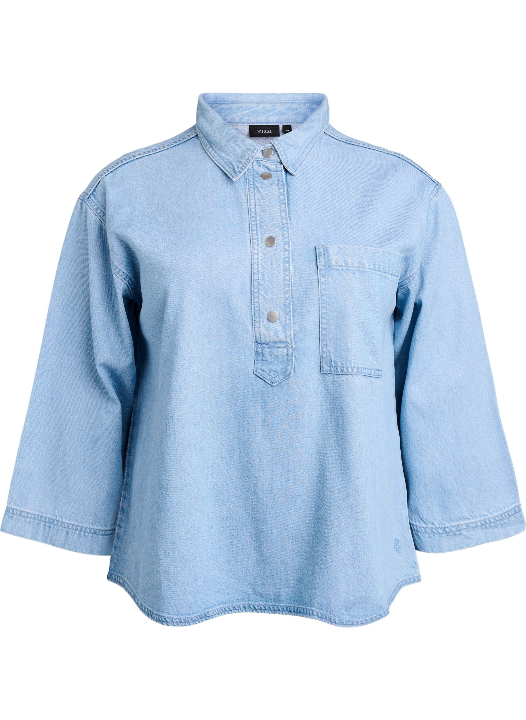 Loose denim shirt with 3/4-sleeves