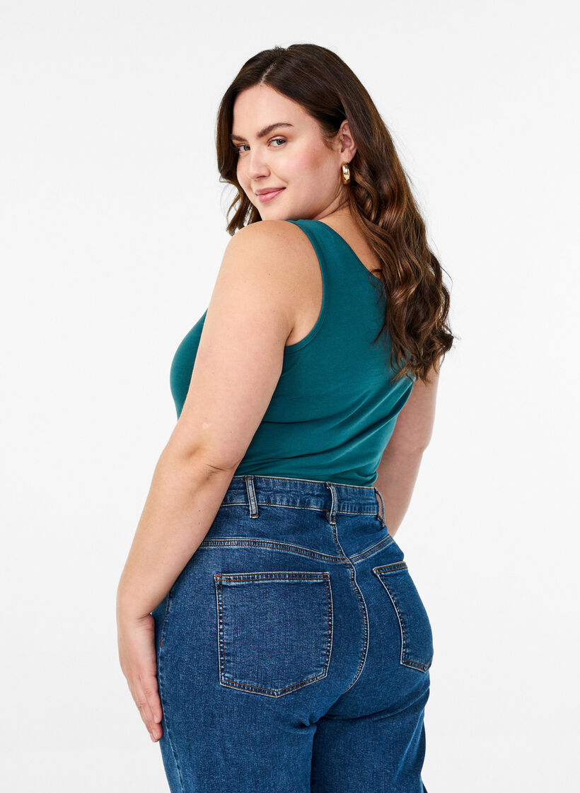 Solid color basic top in cotton, Green, Model image number 2