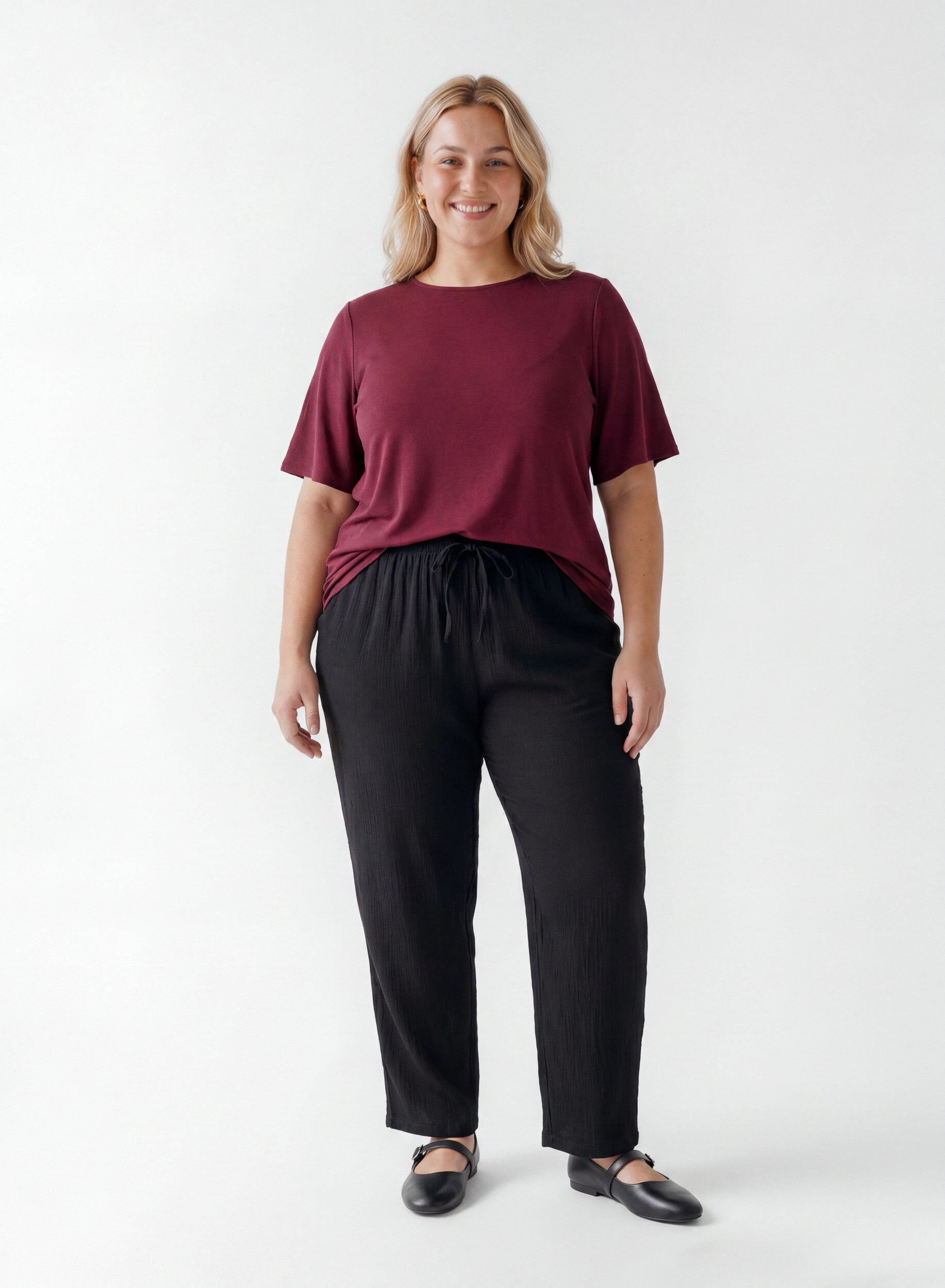 ZizzifashionShort-sleeved woven blouse with round neck, Red, Model image number 1