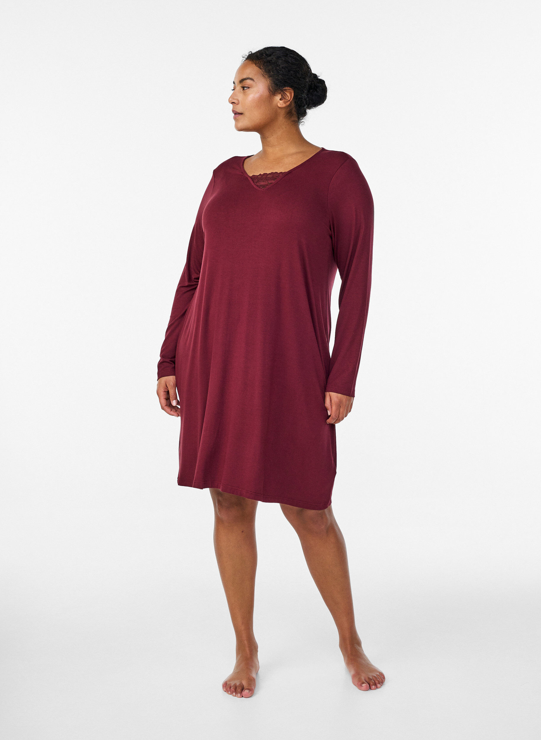 Zizzifashion Long-sleeved nightgown with lace insert and v-neck, Red, Model image number 1