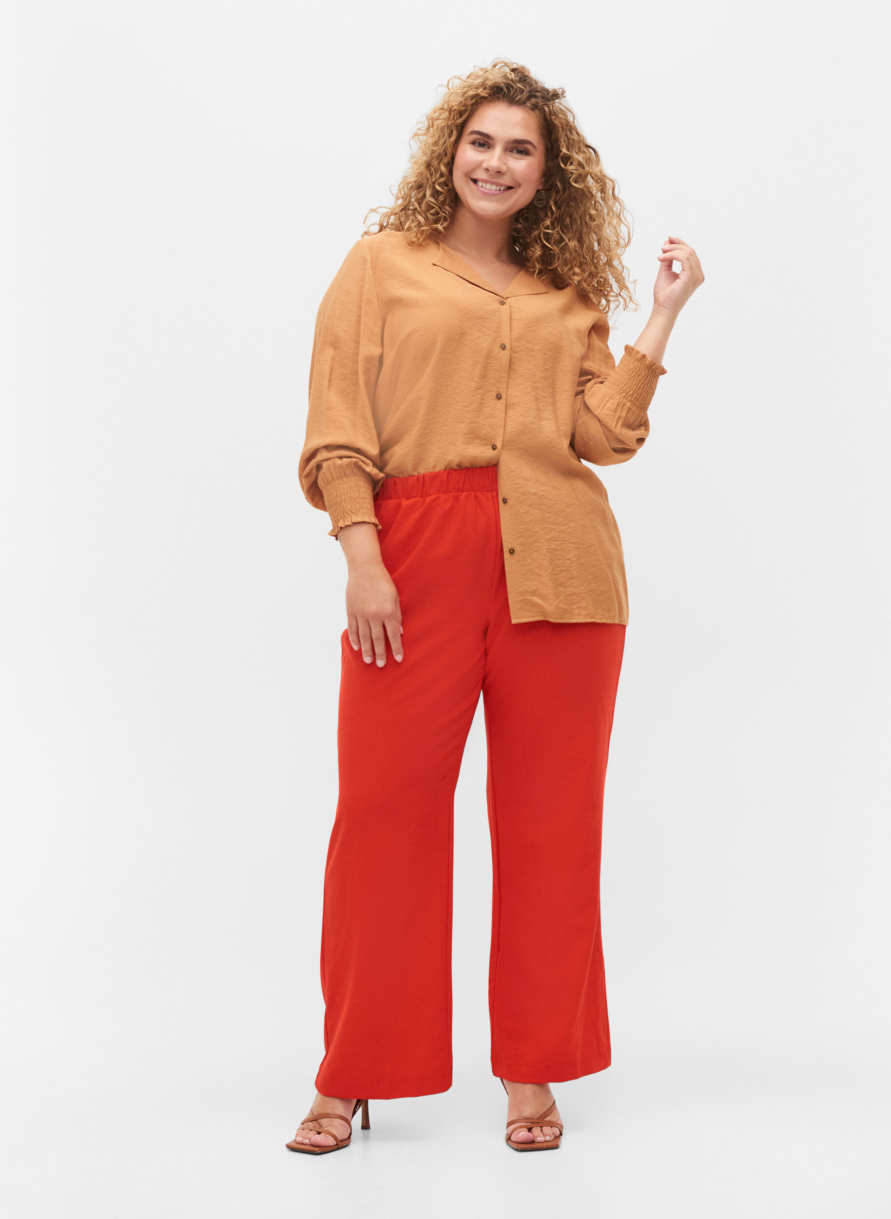 Flared trousers with pockets, Red, Model