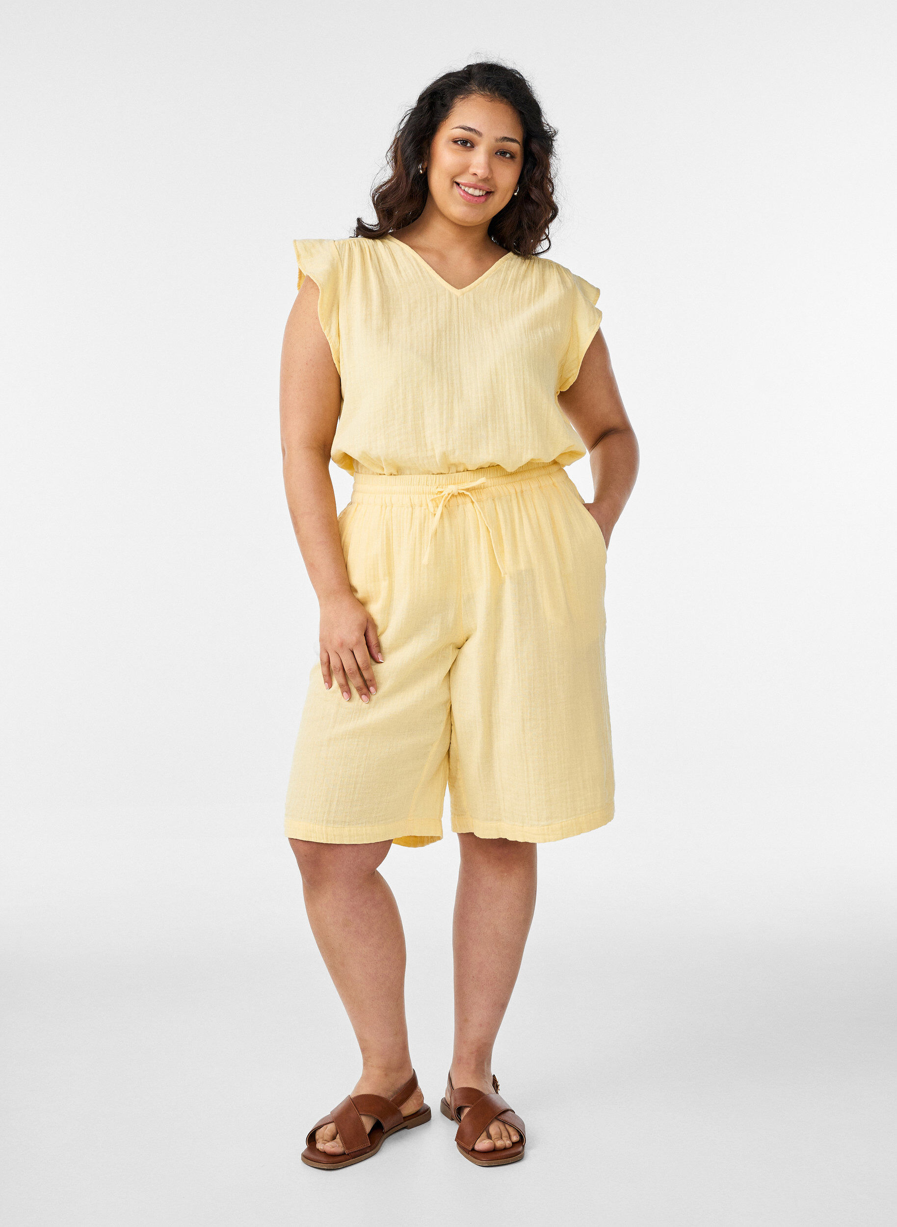 Zizzifashion Sleeveless top in cotton muslin with ruffles, Yellow, Model image number 1