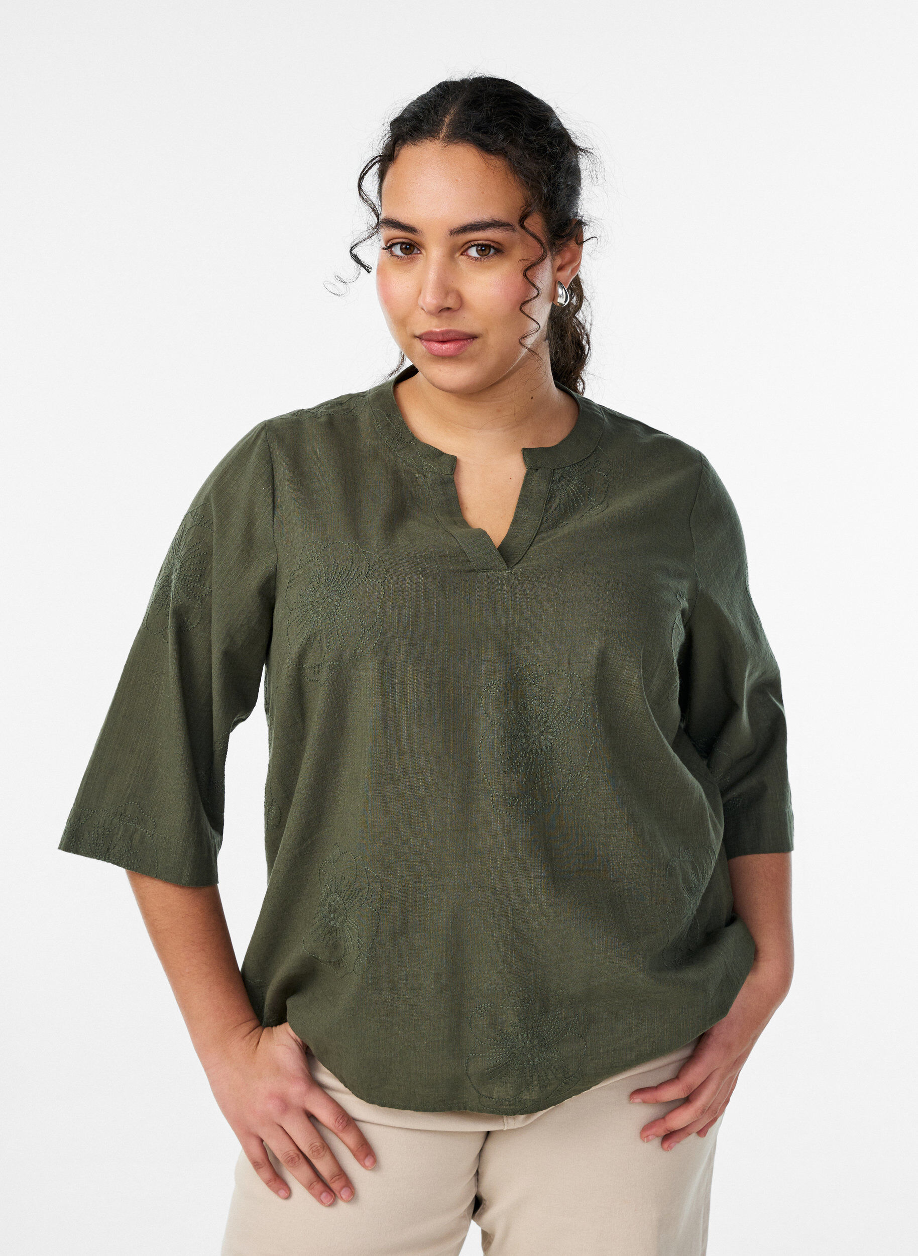 Zizzifashion Cotton blouse with embroidered details and 3/4 sleeves, Green, Model image number 0