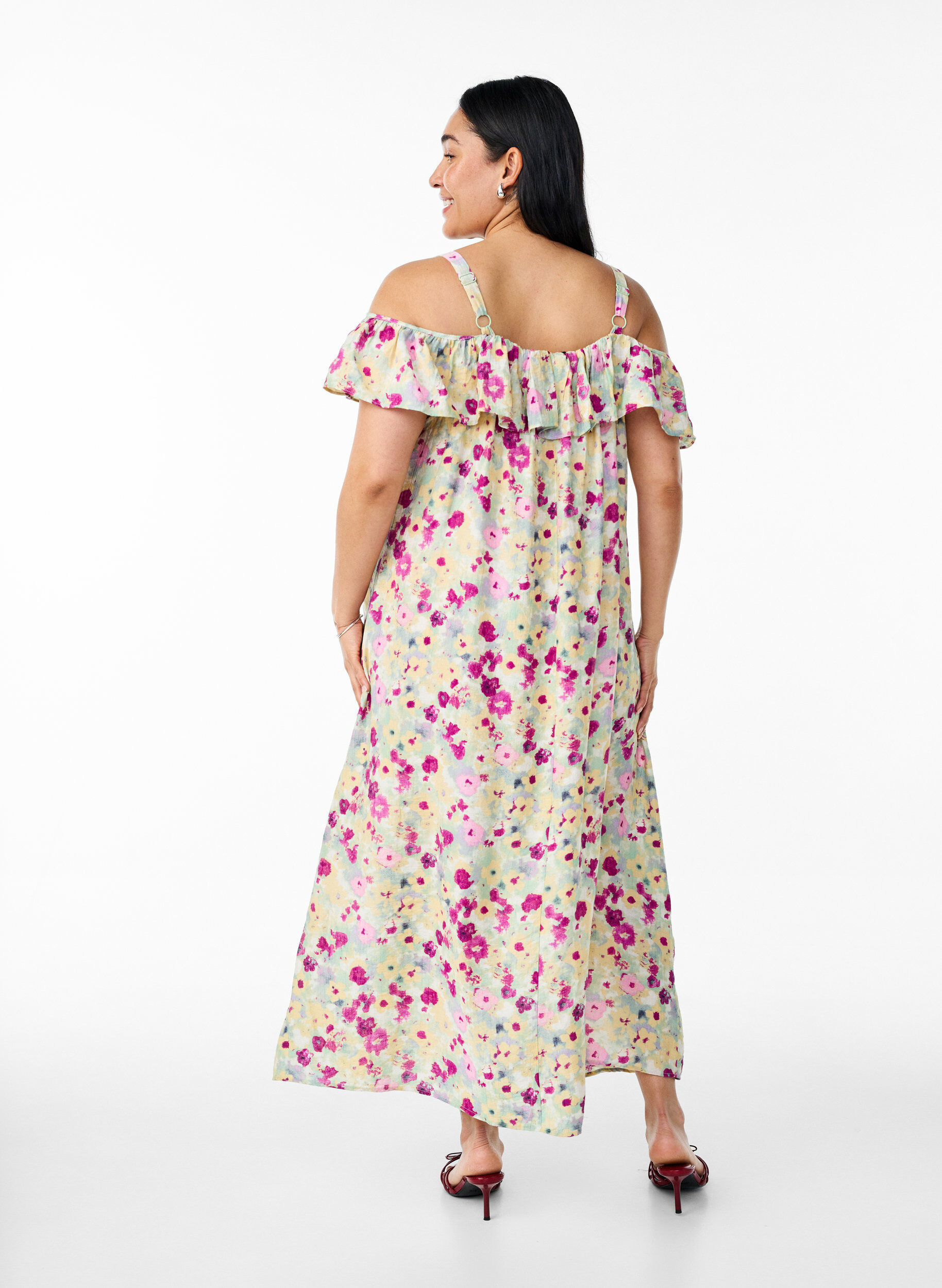 Zizzifashion Floral midi dress with off-shoulder ruffle, Vanilla, Model image number 2