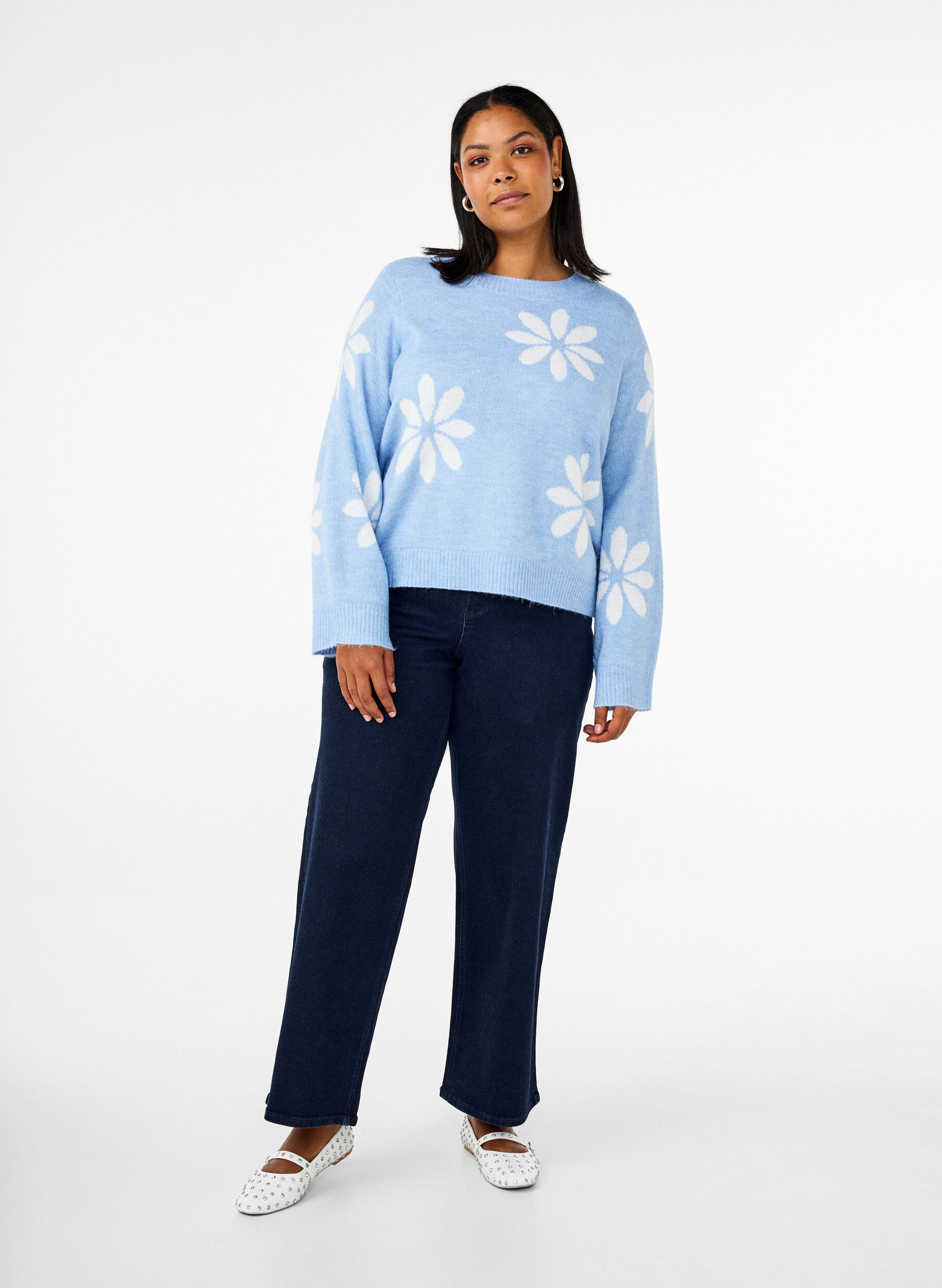 Zizzifashion Knitted blouse with flowers, Della R. Blue Comb, Model image number 2