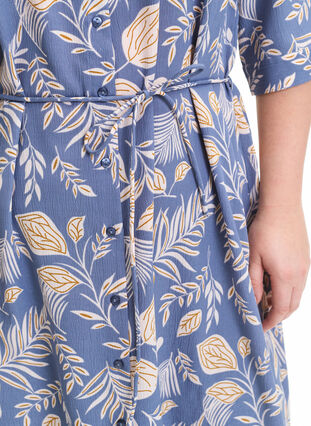 FLASH - Shirt dress with print, Delft AOP, Model image number 2