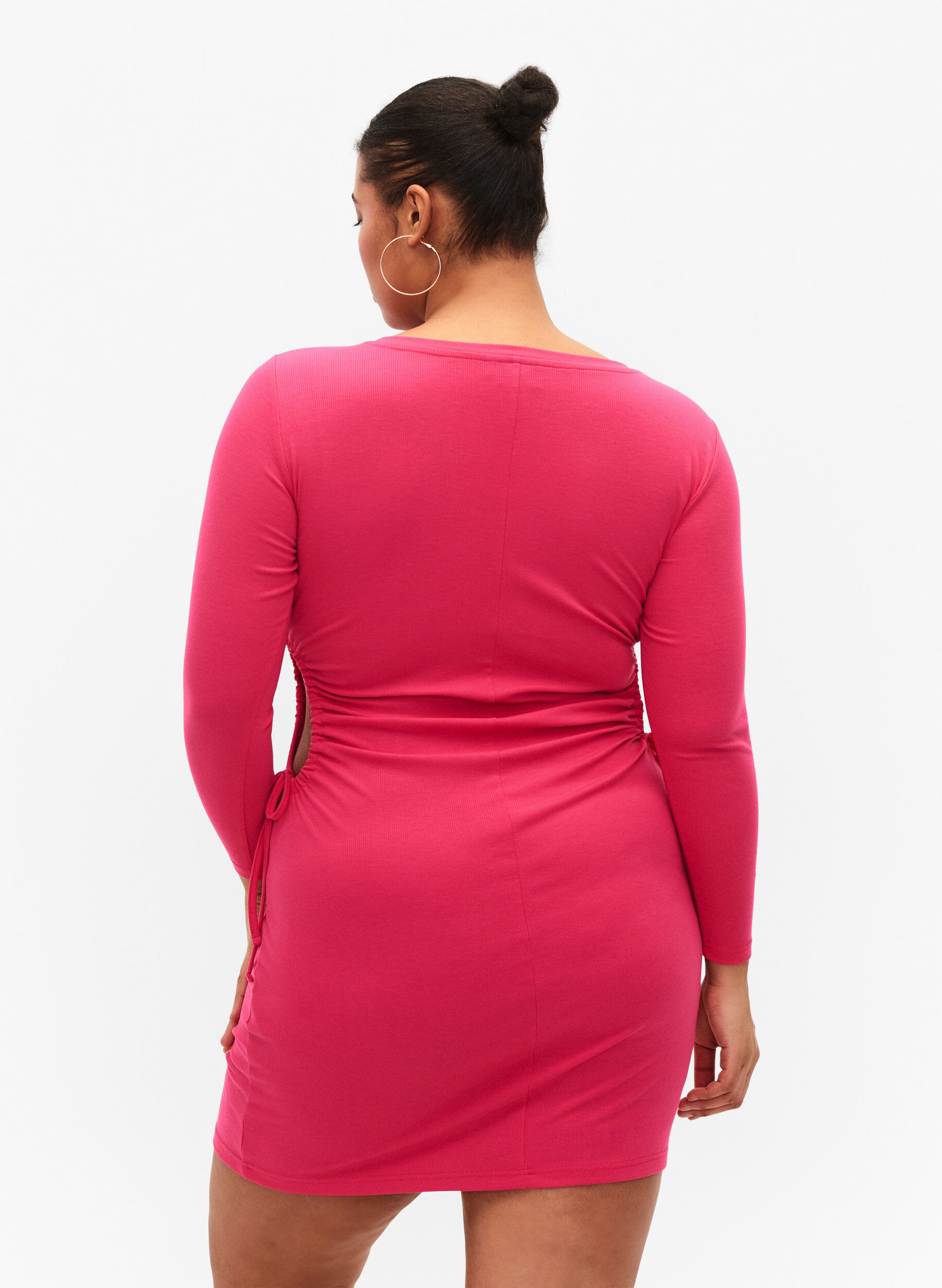 Zizzifashion Close fitted dress with cut-out, Raspberry Sorbet, Model image number 1