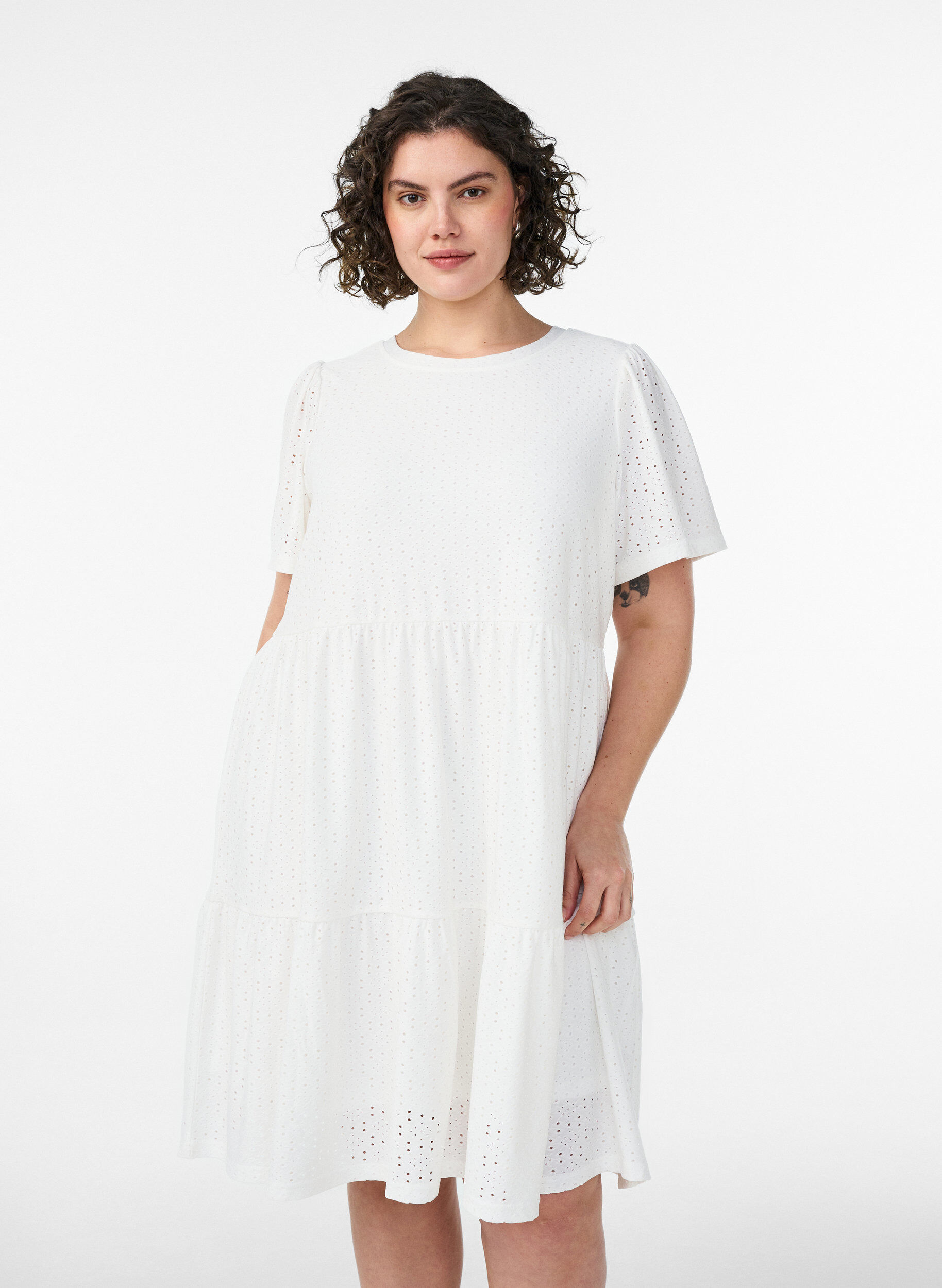 Zizzifashion Short dress with lace pattern and layered skirt, White, Model image number 0