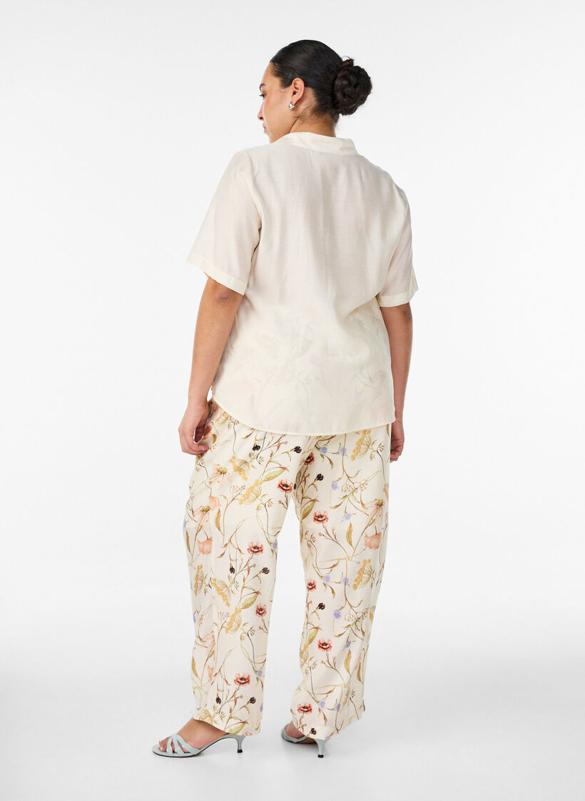 High-waisted viscose trousers with floral print, Beige, Model image number 1