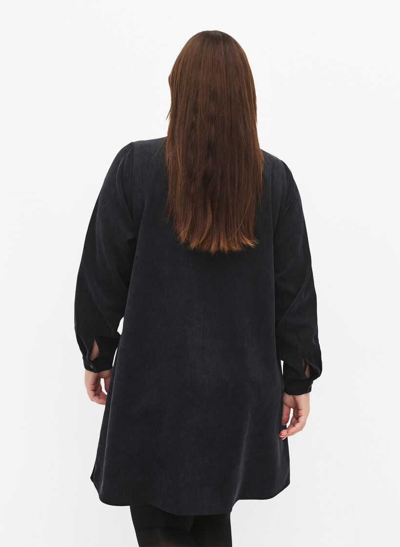 Velvet dress with zipper and 3/4 sleeves, Black, Model image number 2