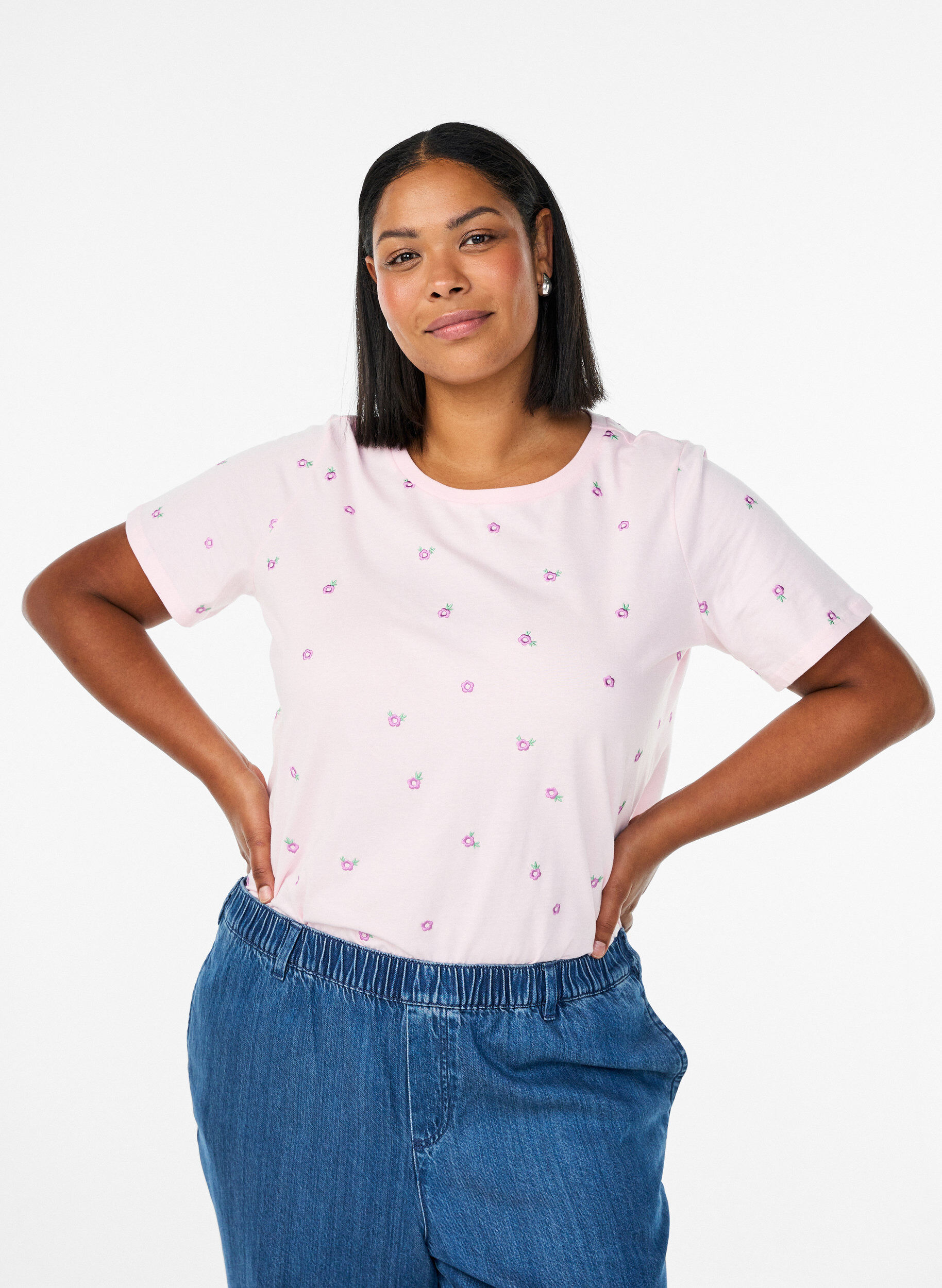 T-shirt in organic cotton with embroidered motifs, Pink, Model