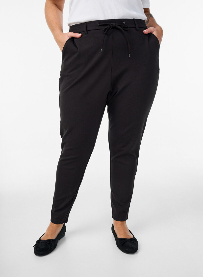 Cropped Maddison trousers, Black, Model image number 2